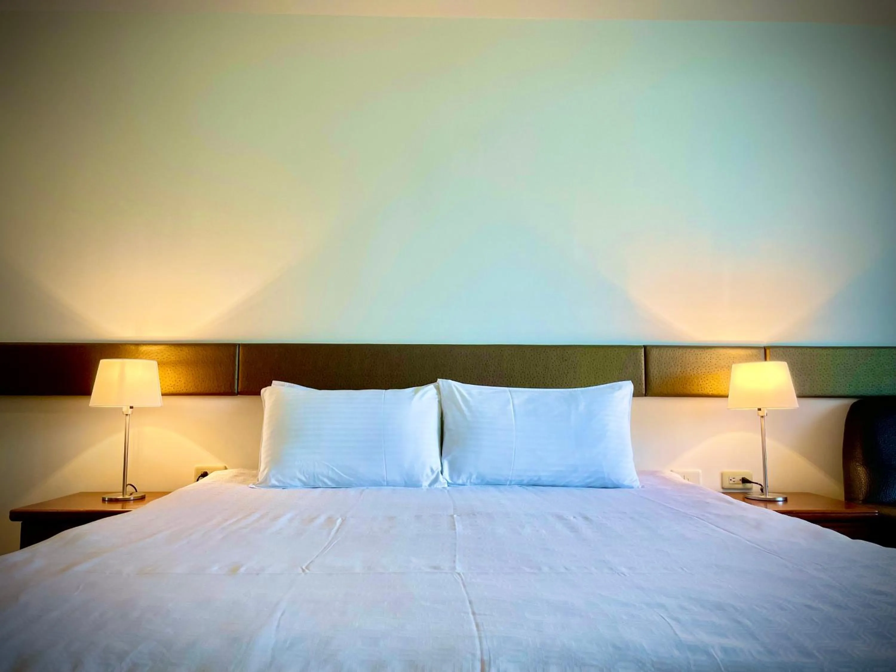 Lake view, Bed in Ming Hu B&B