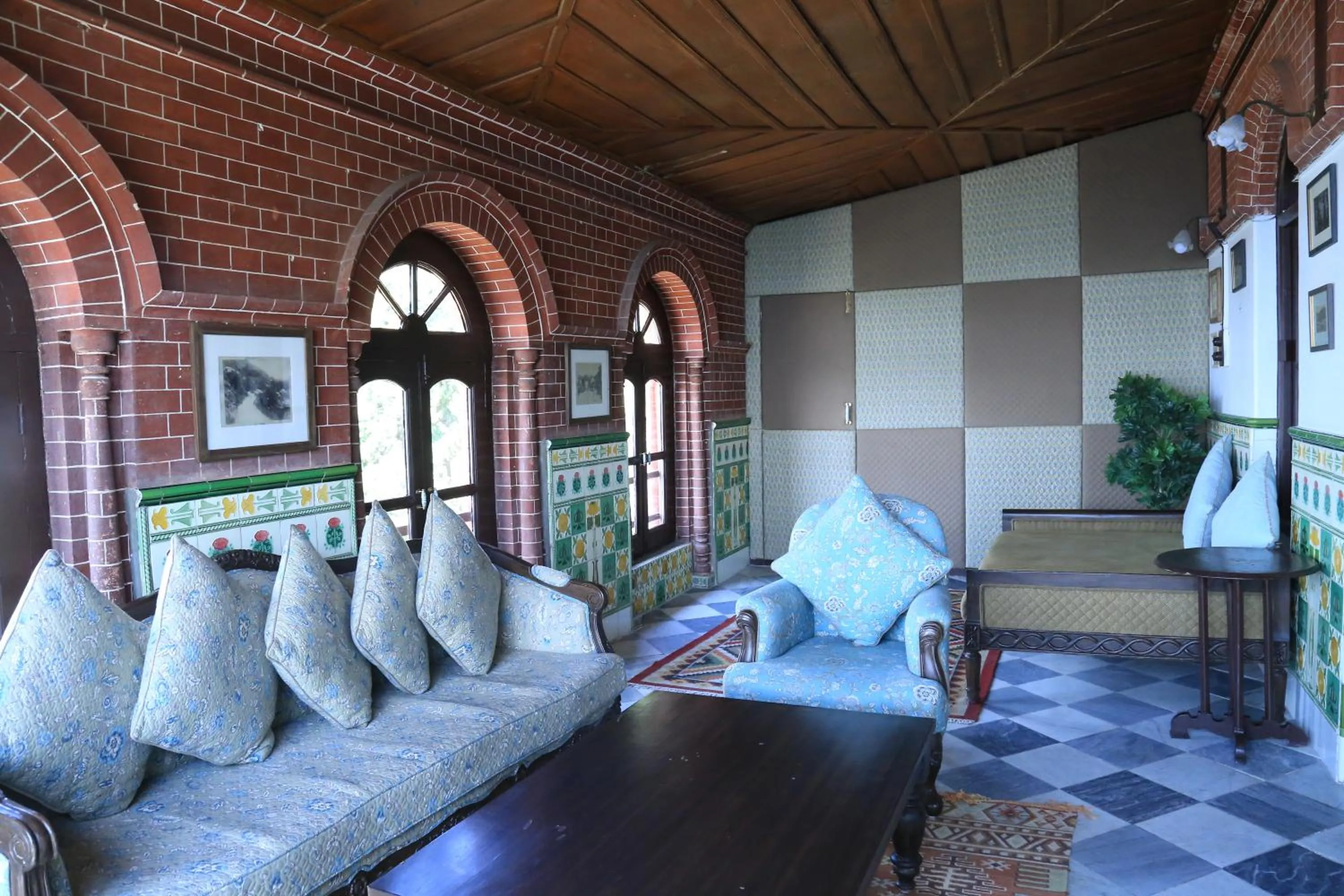 Living room in Raghu Vilas
