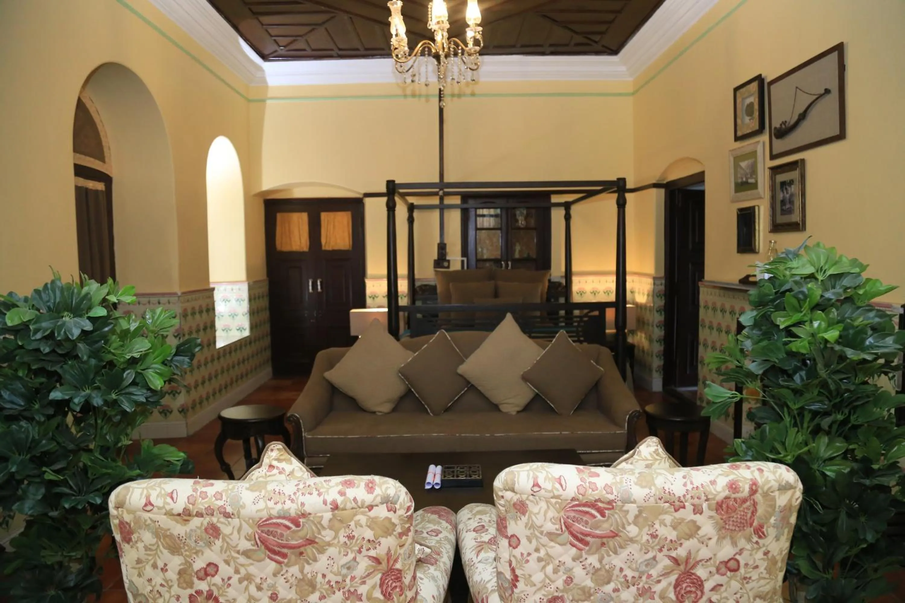 Bedroom in Raghu Vilas