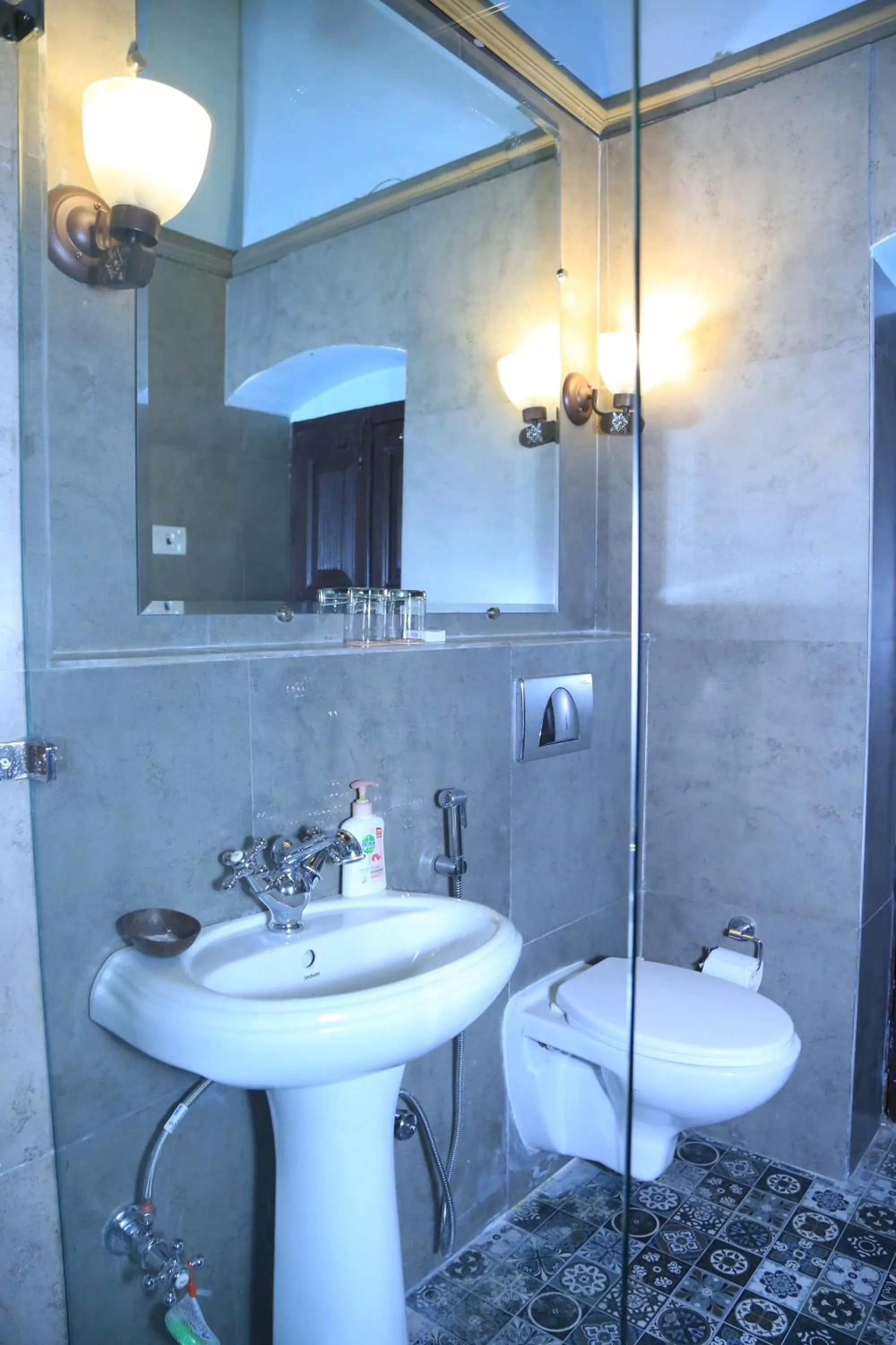 Bathroom in Raghu Vilas