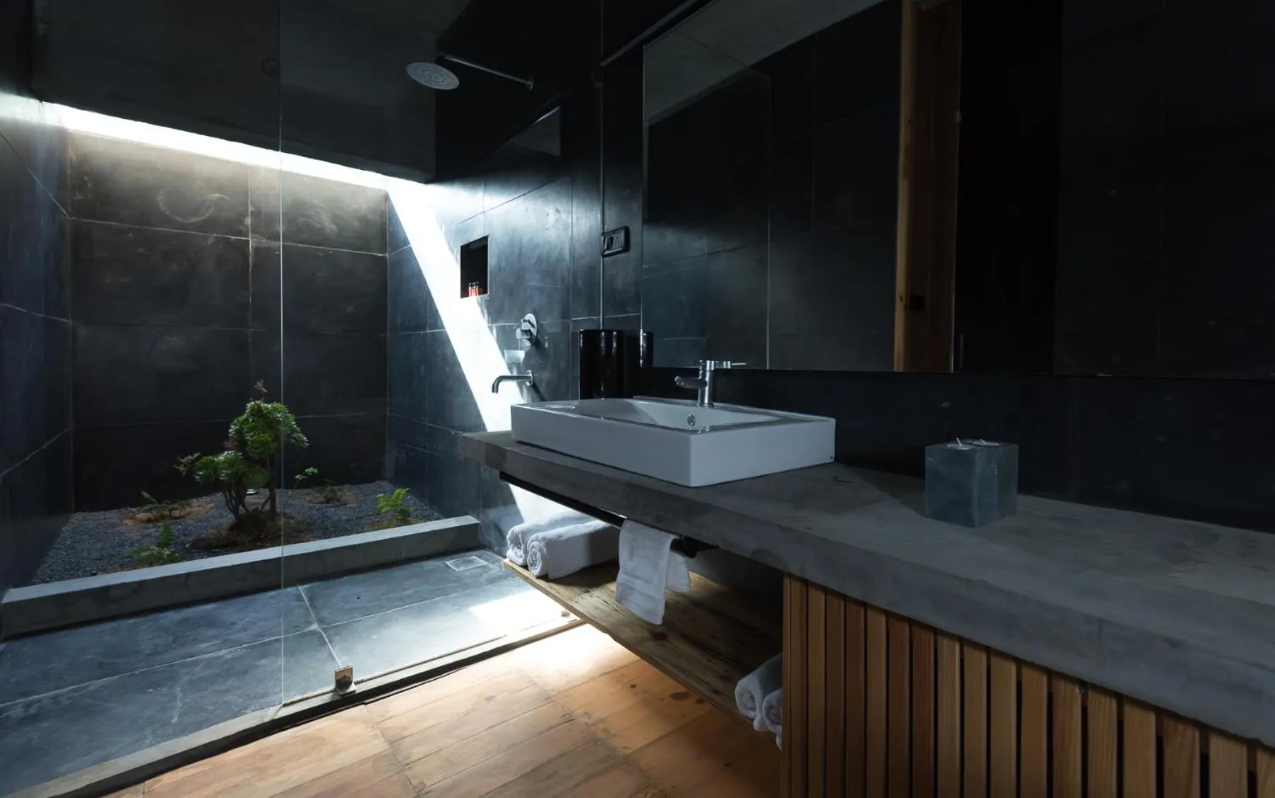 Bathroom in The Kumaon