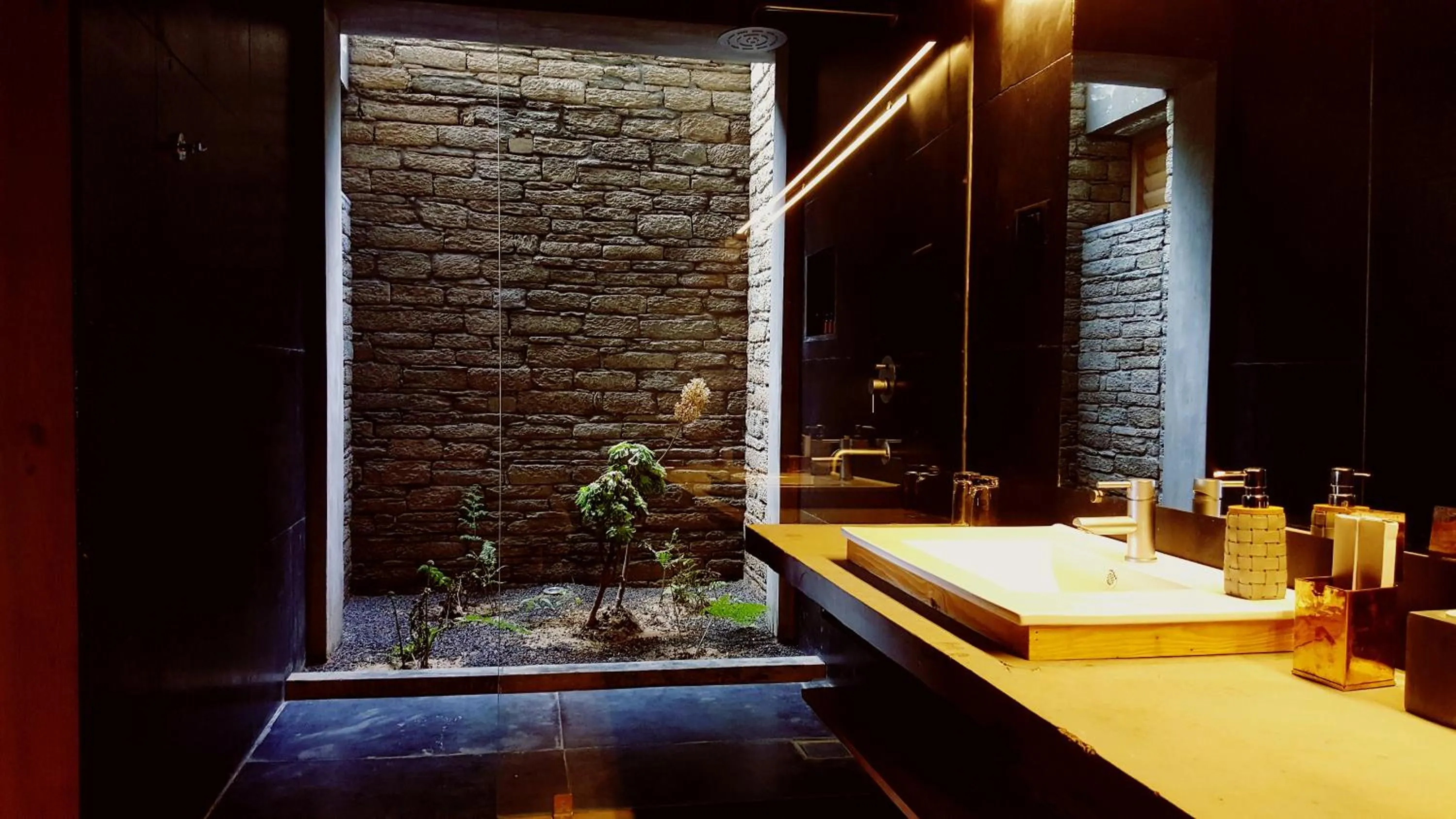Bathroom in The Kumaon