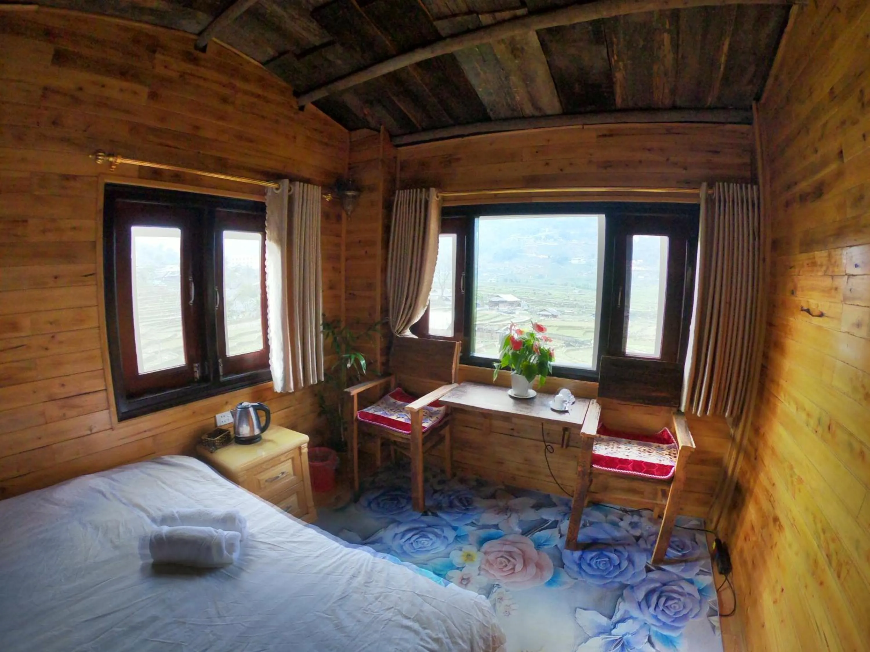 Photo of the whole room, Bed in Amica House