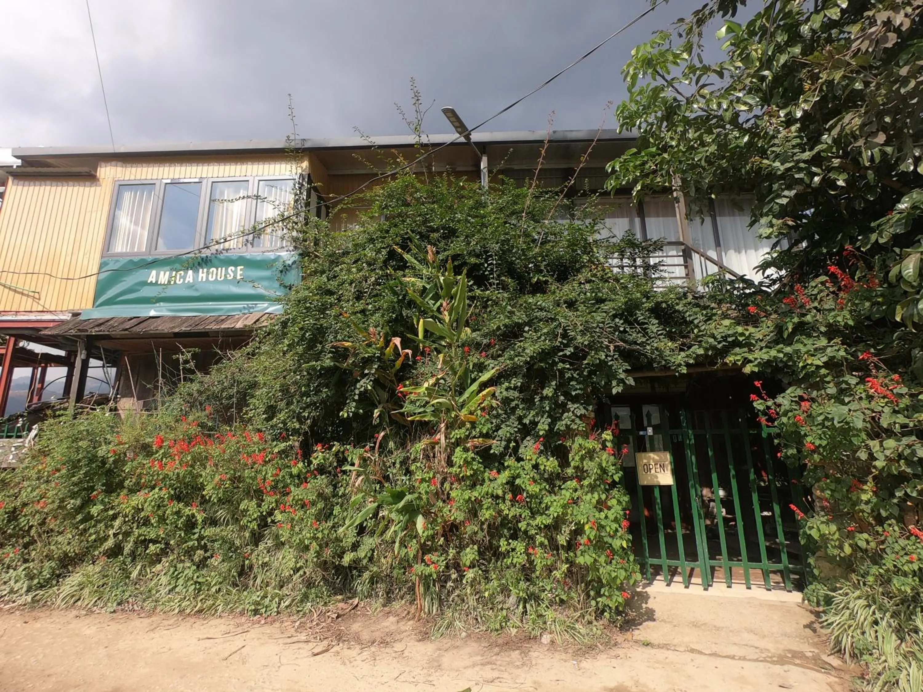 Facade/entrance in Amica House
