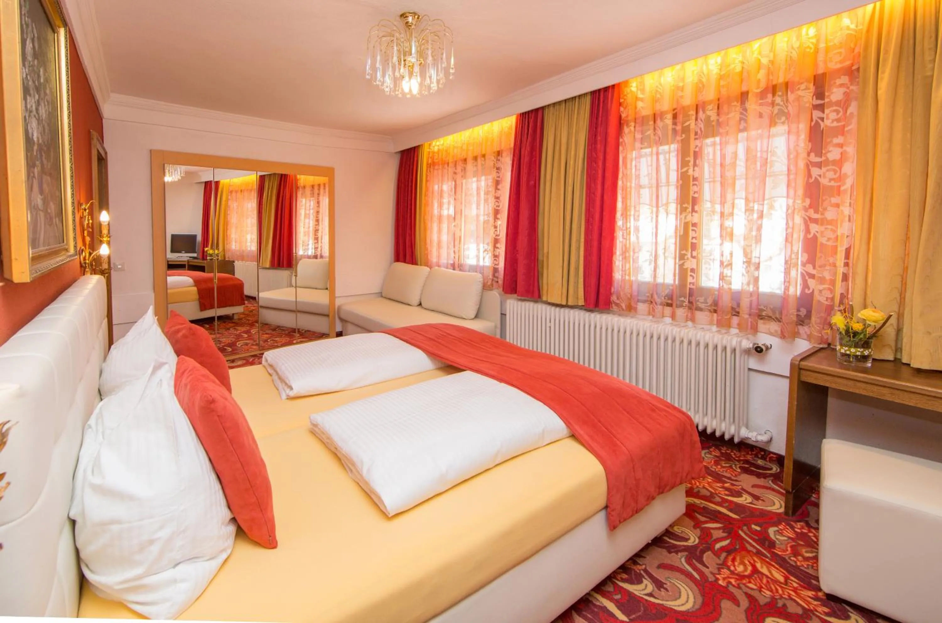 Photo of the whole room, Bed in Berger's Sporthotel