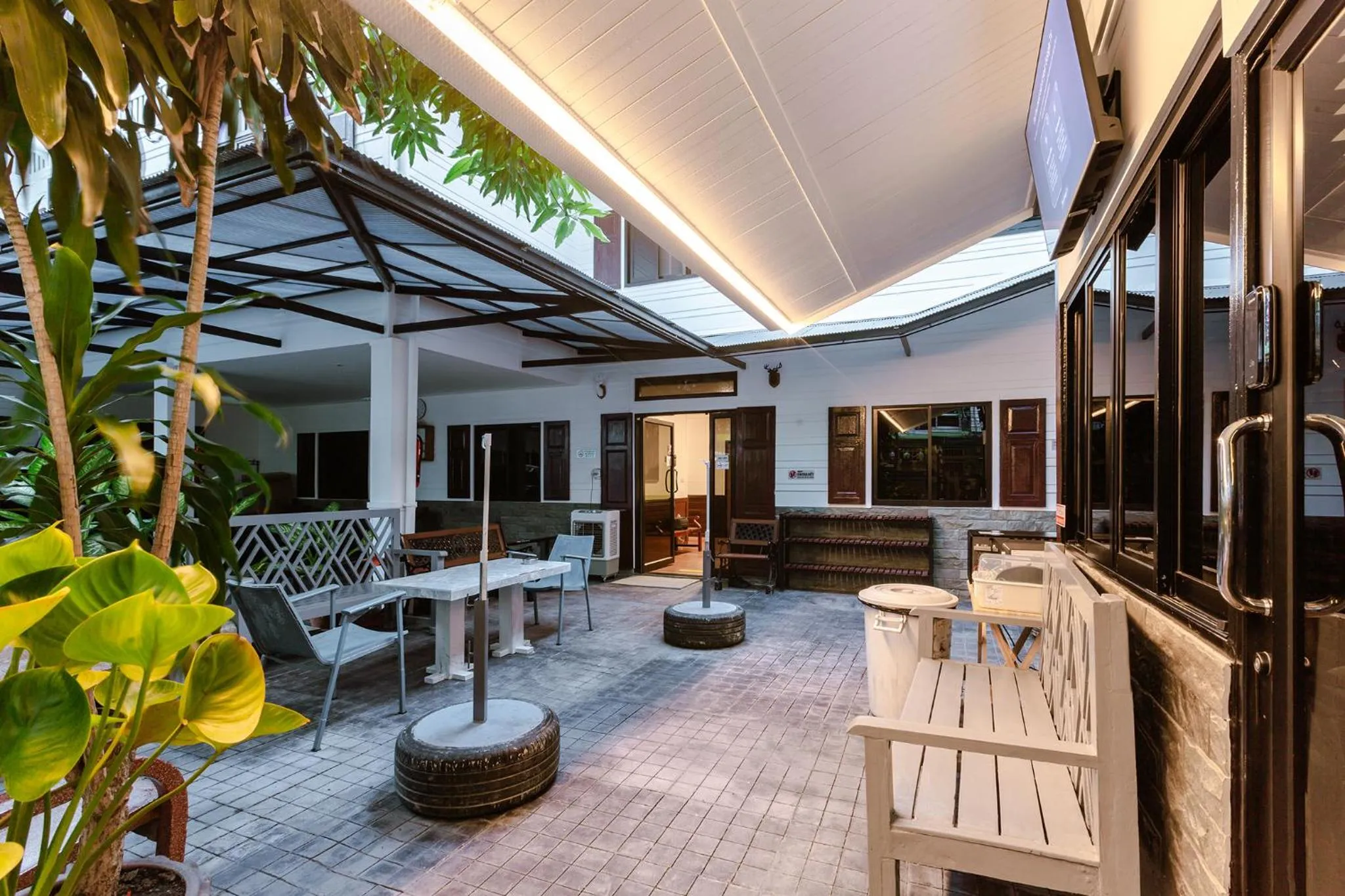 Living room in Diff Hostel