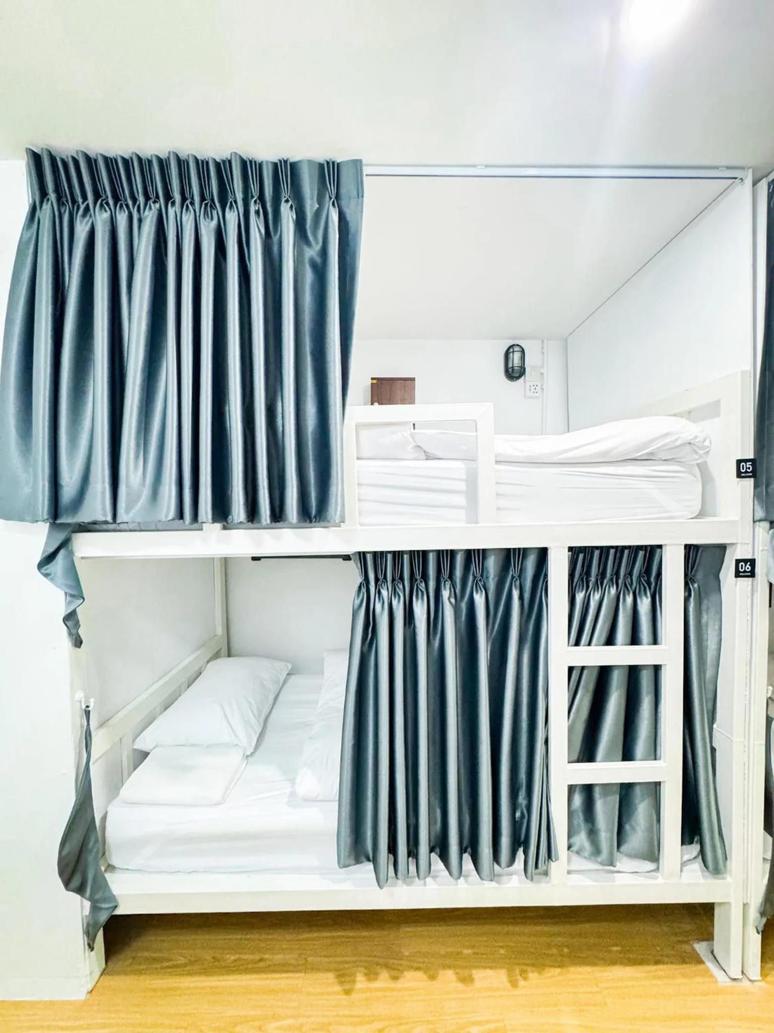 Bedroom, Bed in Diff Hostel