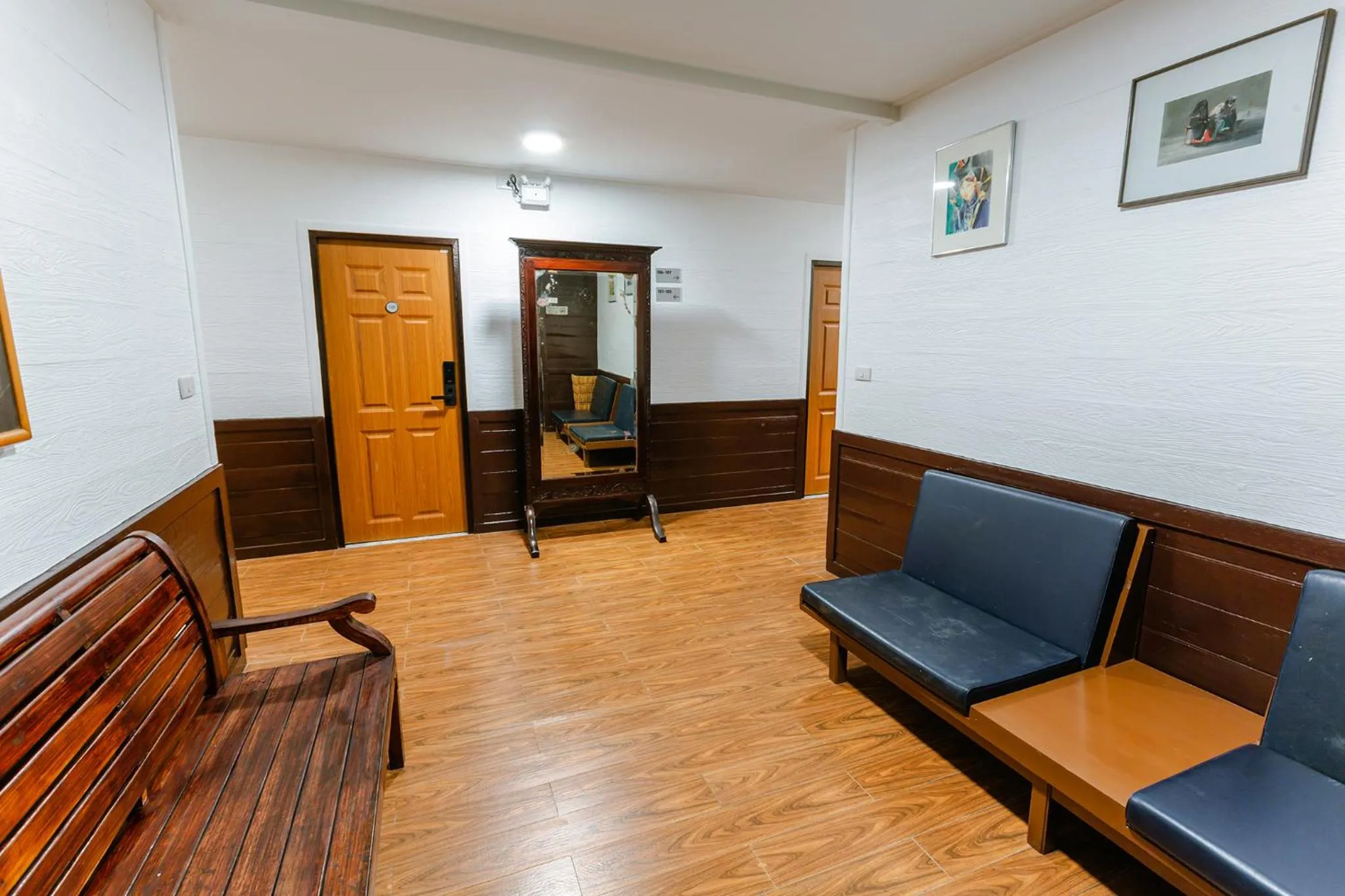 Living room in Diff Hostel