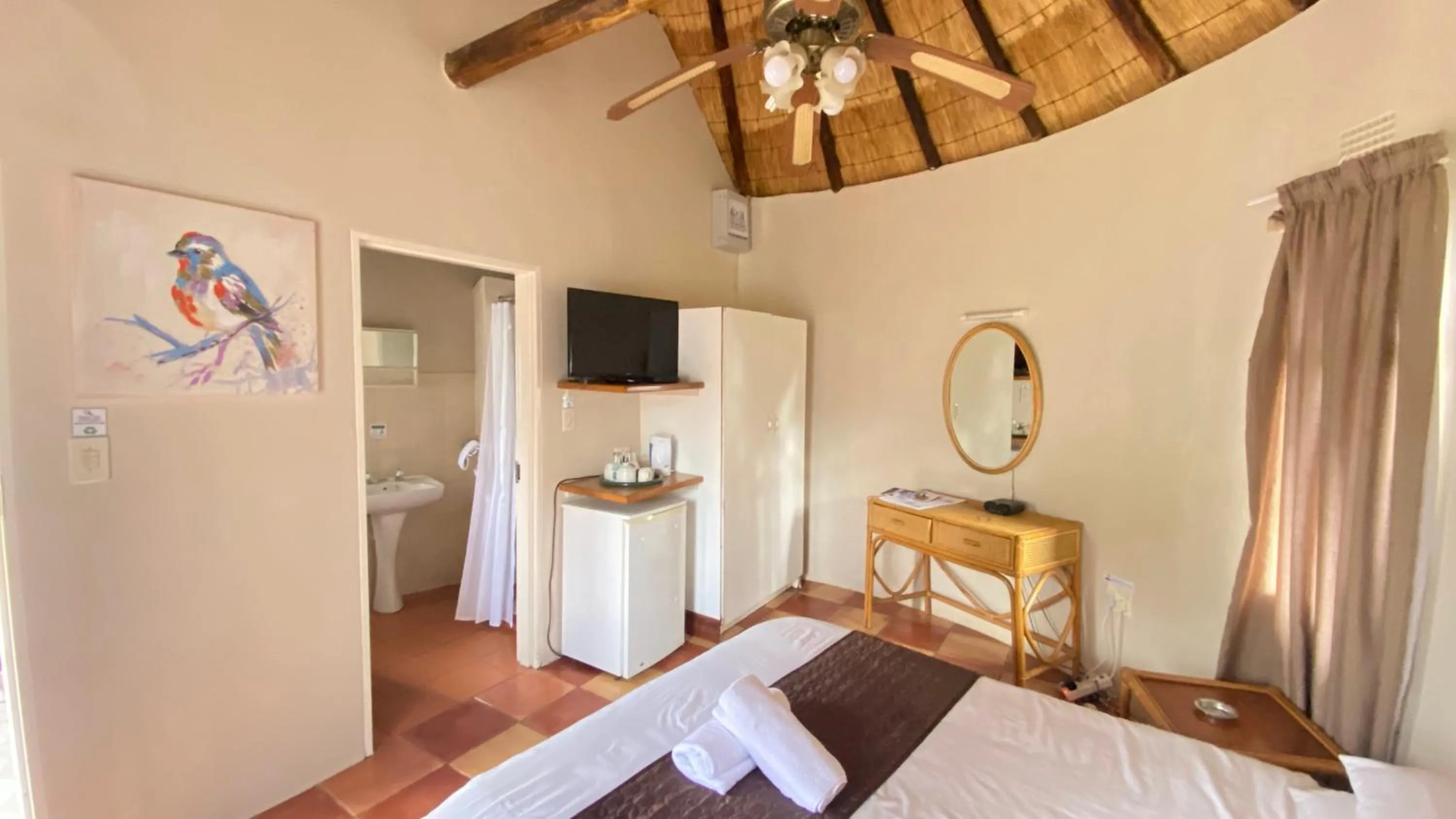 Bedroom, Bed in Magoebaskloof Mountain Lodge