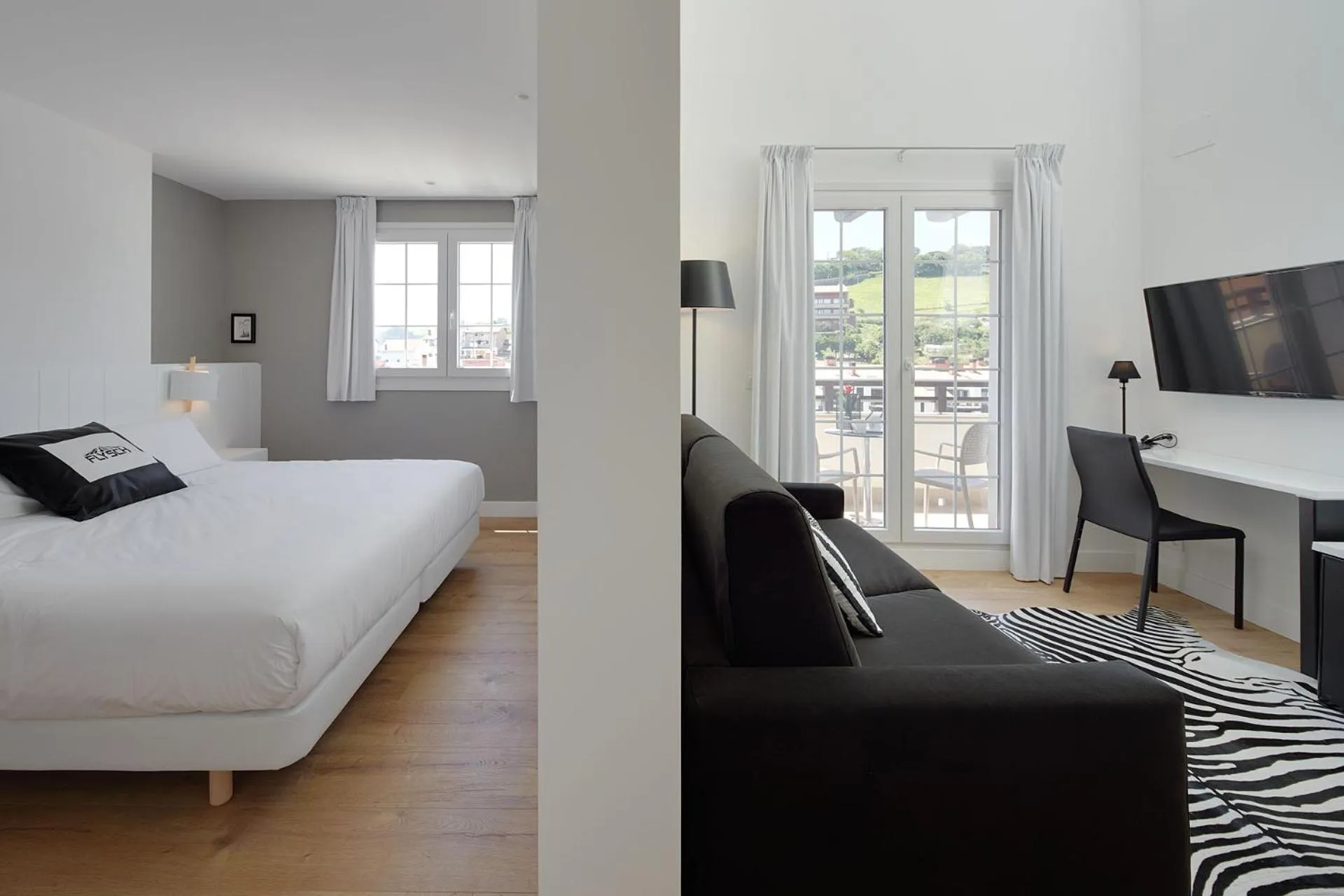 Decorative detail, Bed in Hotel Flysch