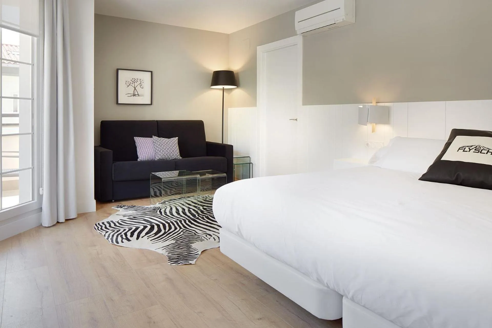 Bedroom, Bed in Hotel Flysch