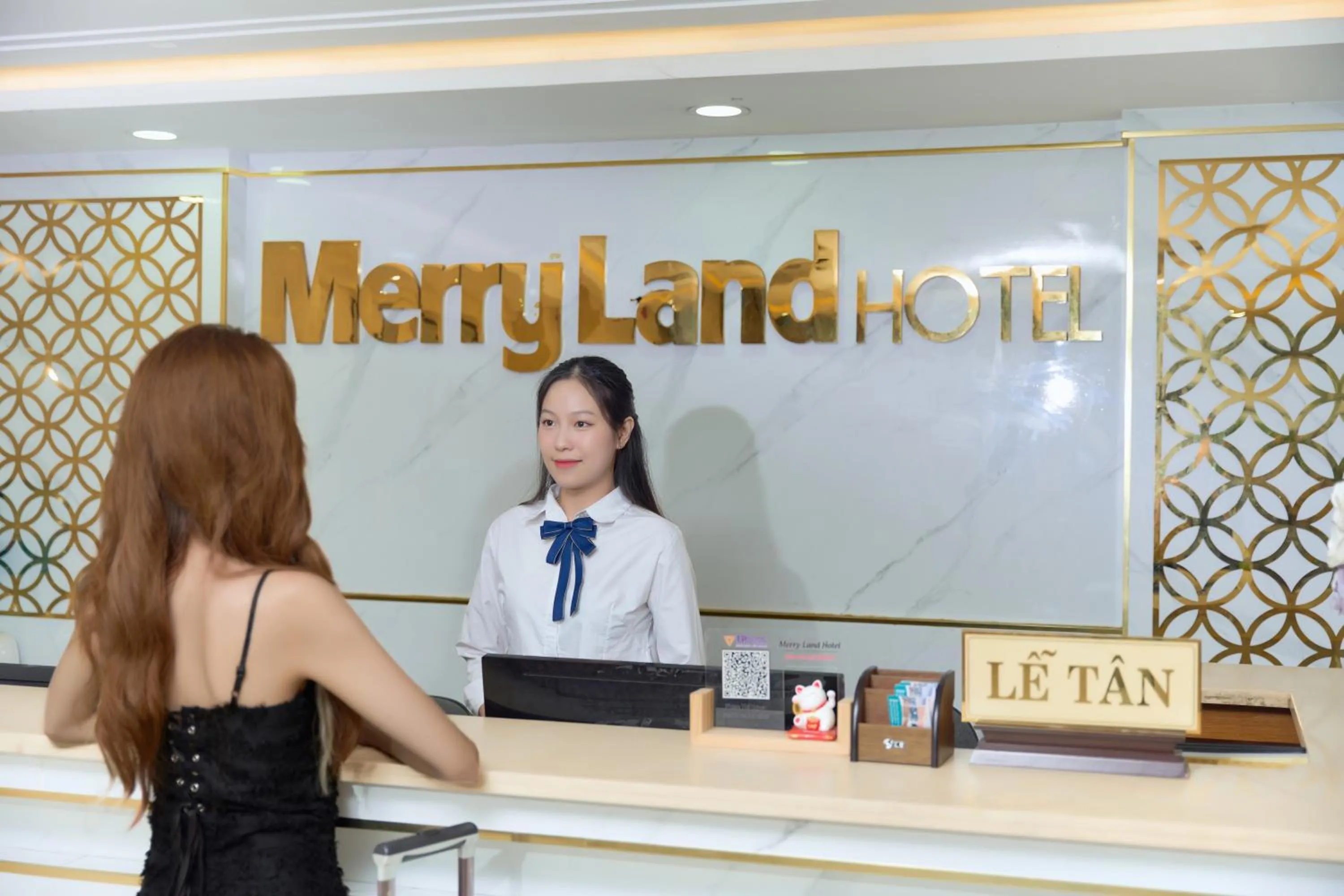 concierge in Merry Land Hotel Da Nang