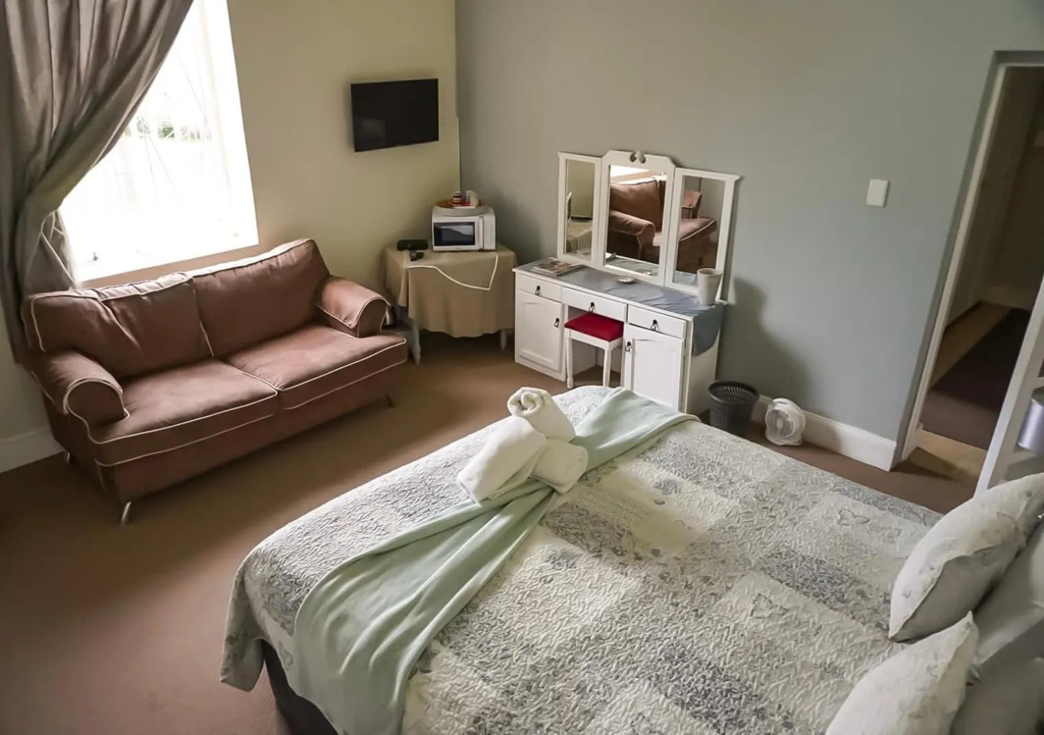 Bed in Ladybrand Heritage House