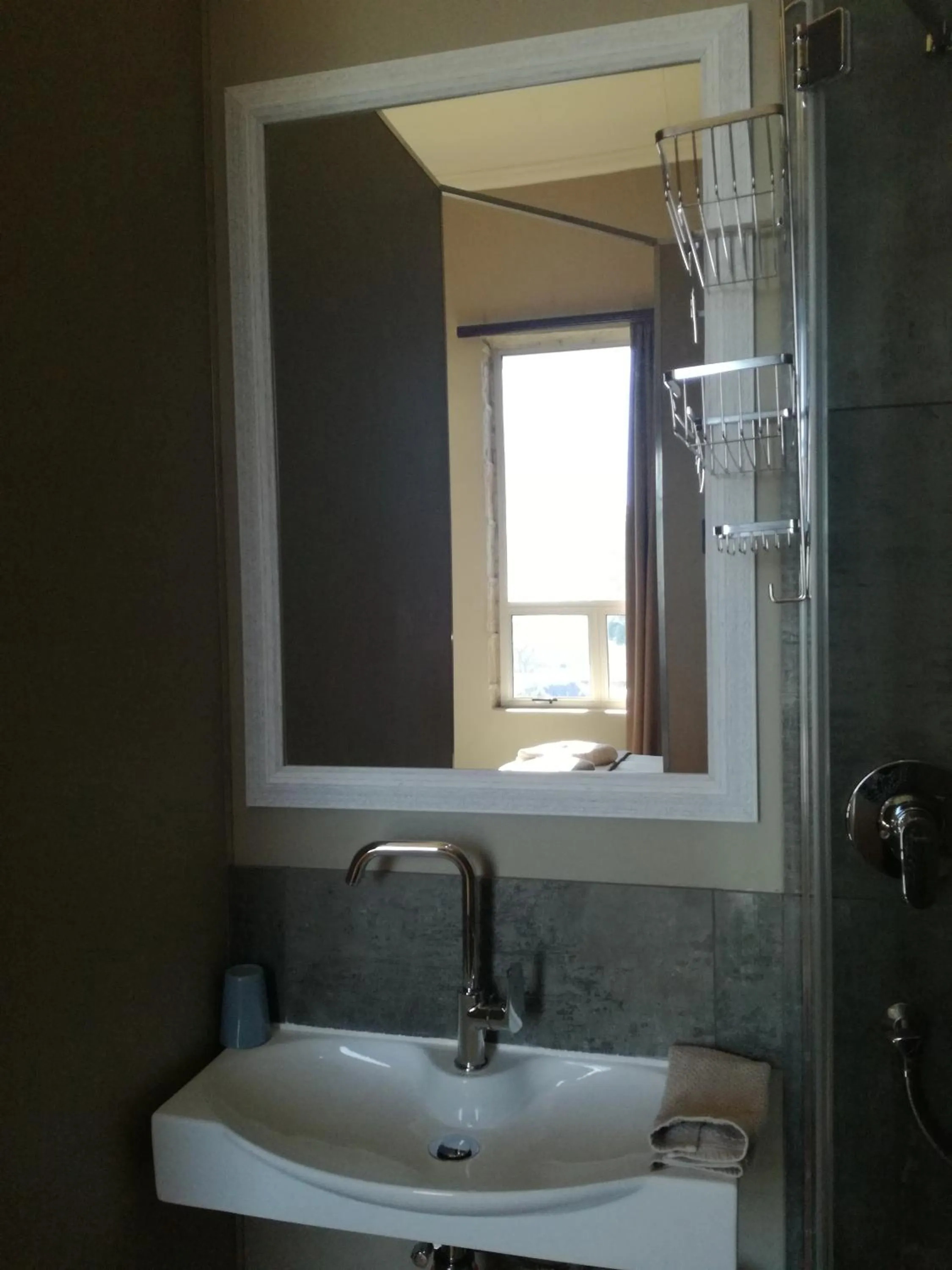 Shower in Ladybrand Heritage House