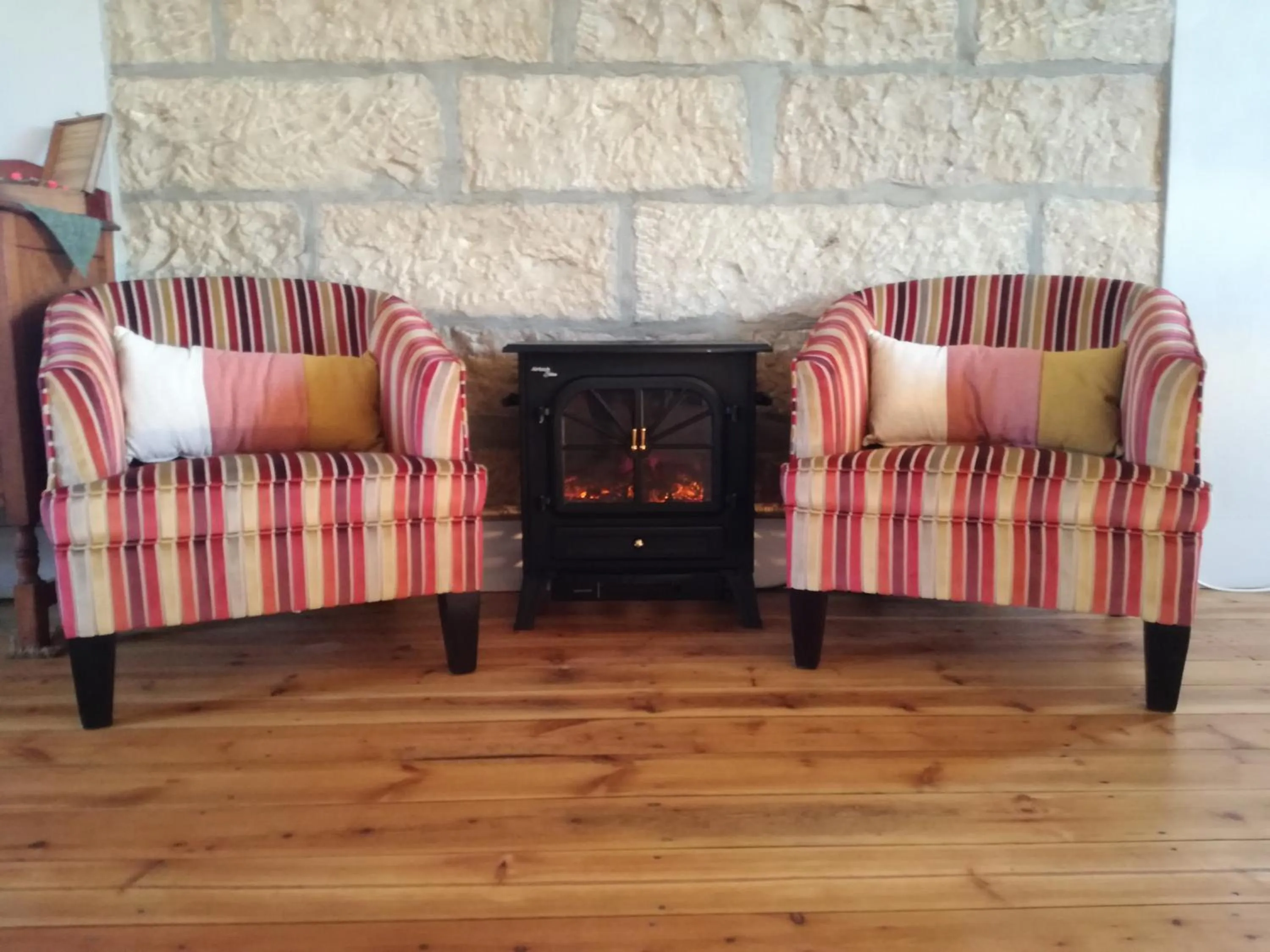 Communal lounge/ TV room in Ladybrand Heritage House