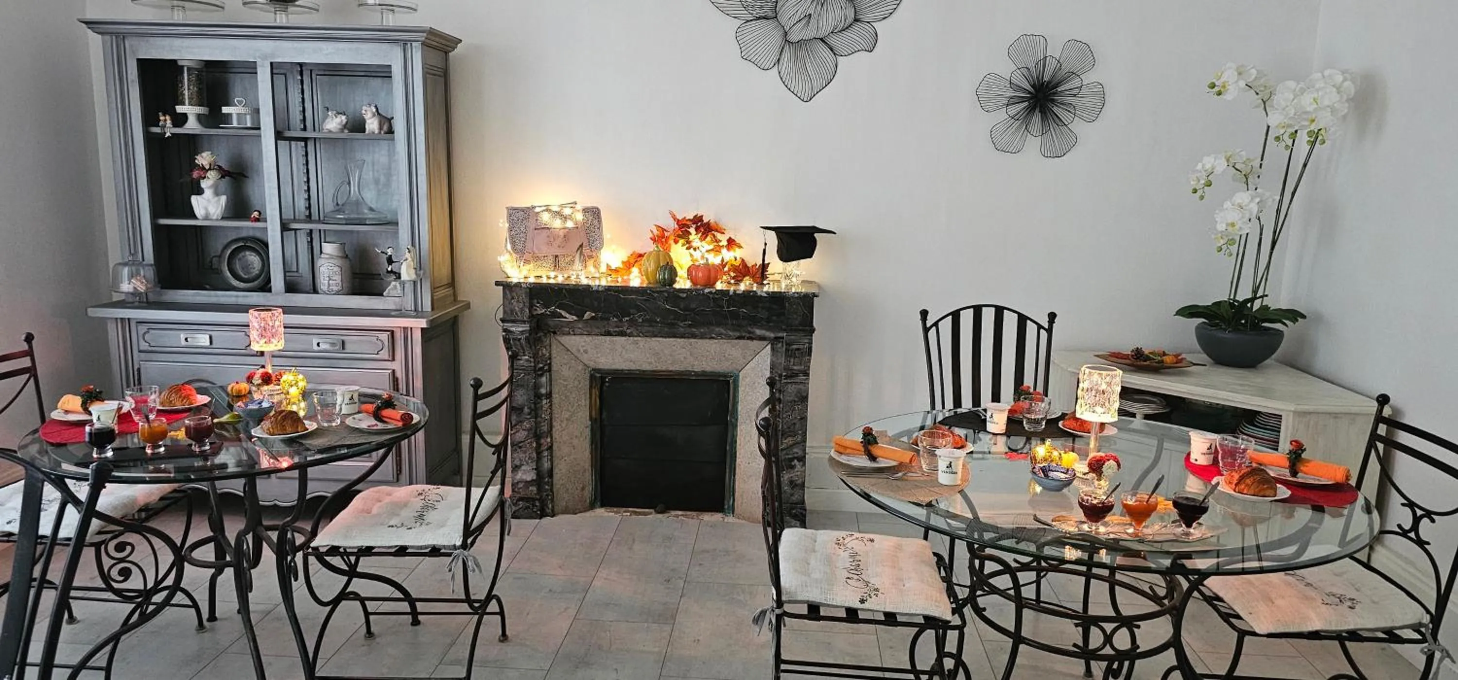 Restaurant/places to eat in La Maison de Vénus