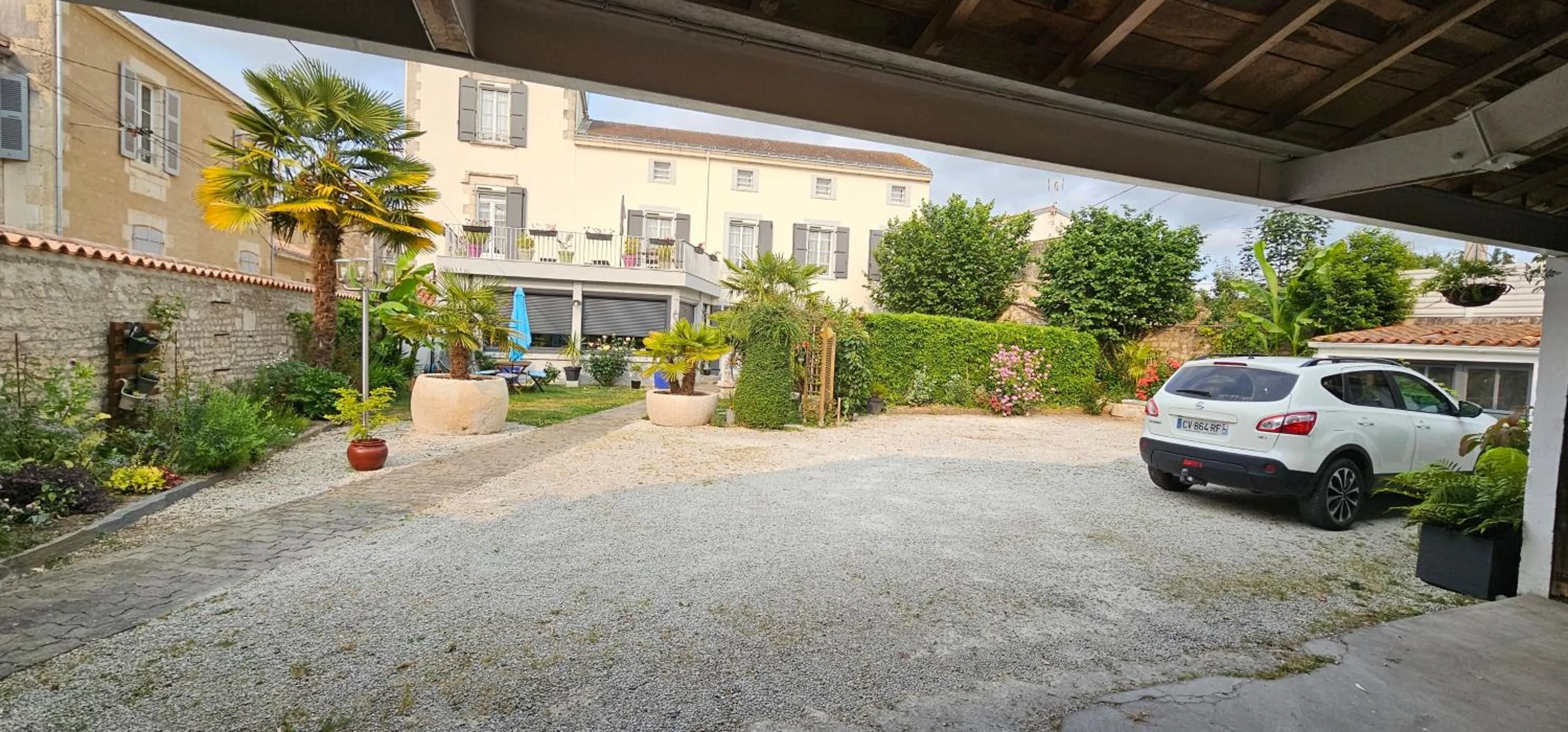 Garden in La Maison de Vénus