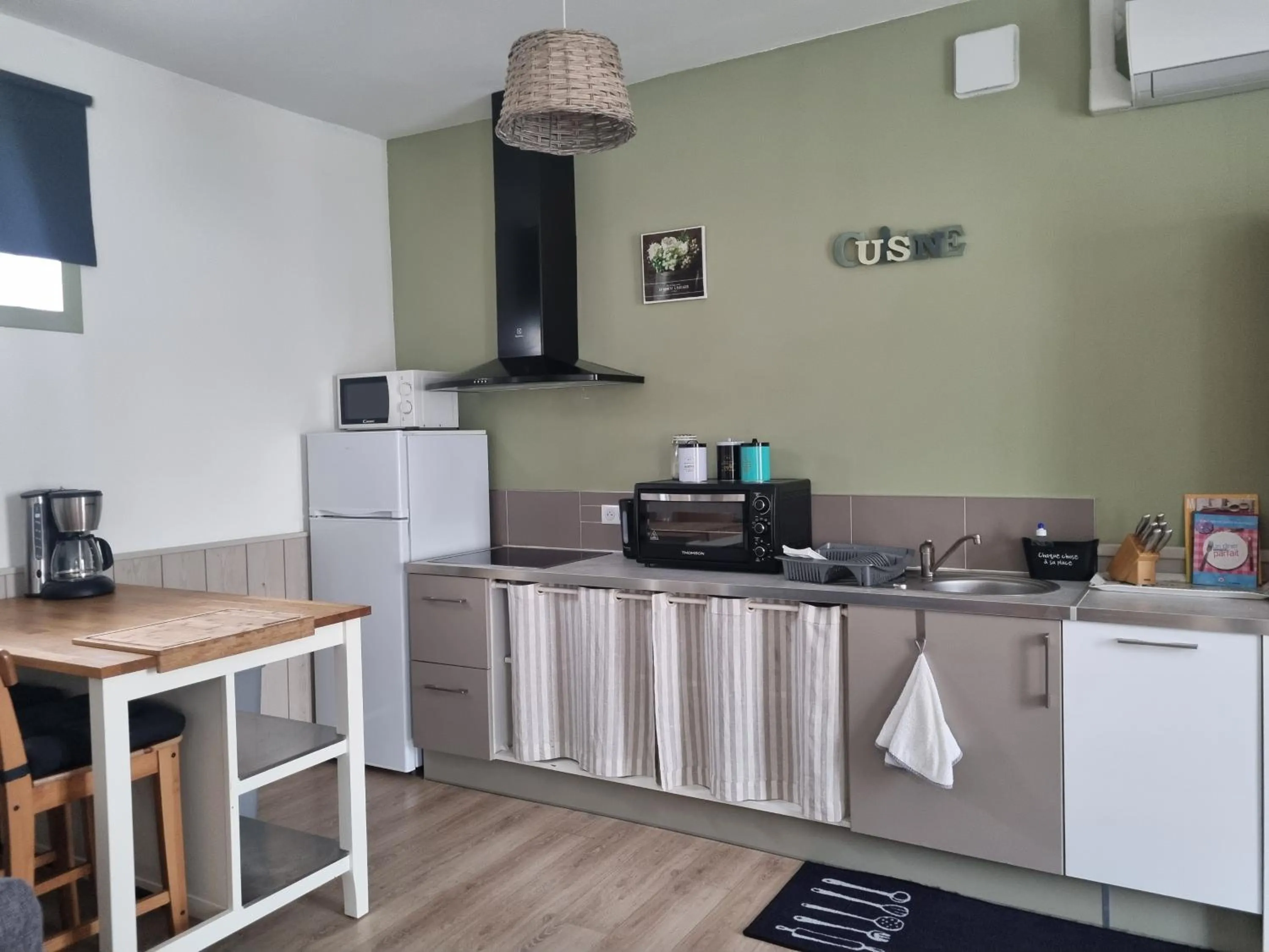 Coffee/tea facilities in La Maison de Vénus