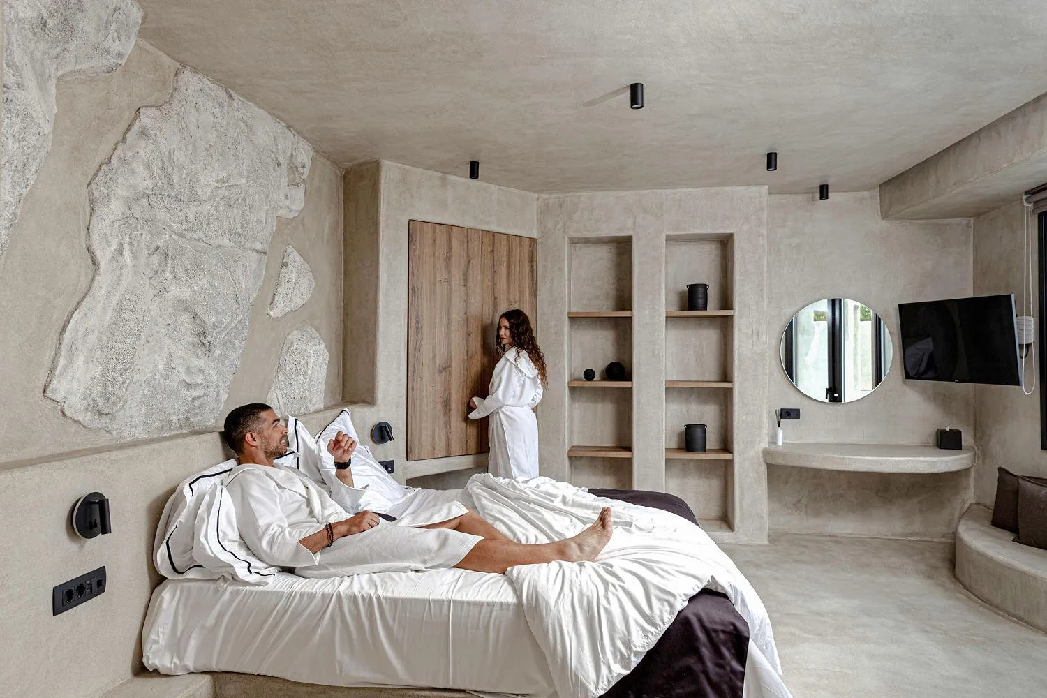 Bed in Senses Luxury Houses