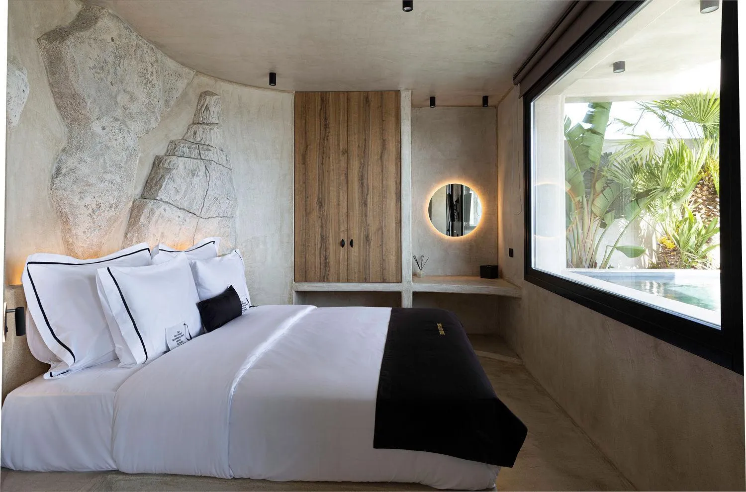 Bedroom, Bed in Senses Luxury Houses