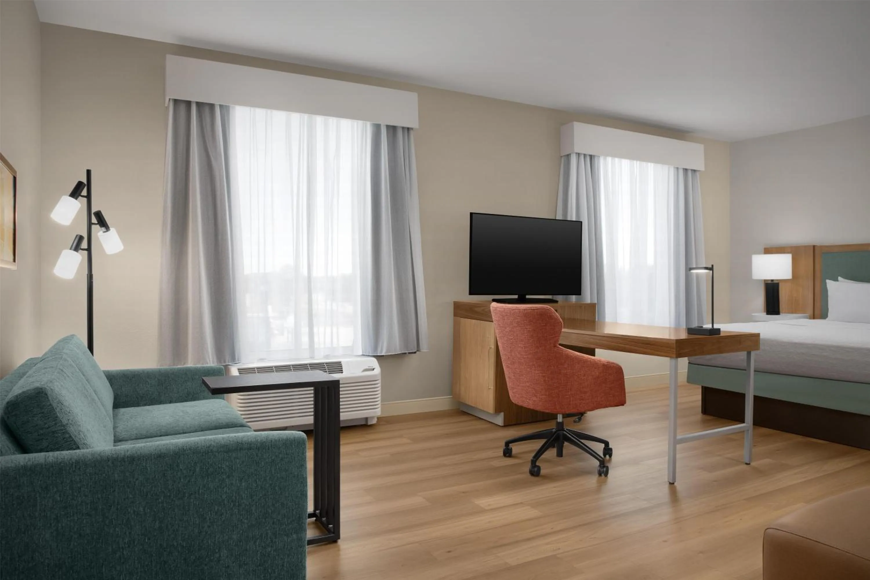 Bedroom, Bed in Hampton Inn and Suites Fayetteville, NC