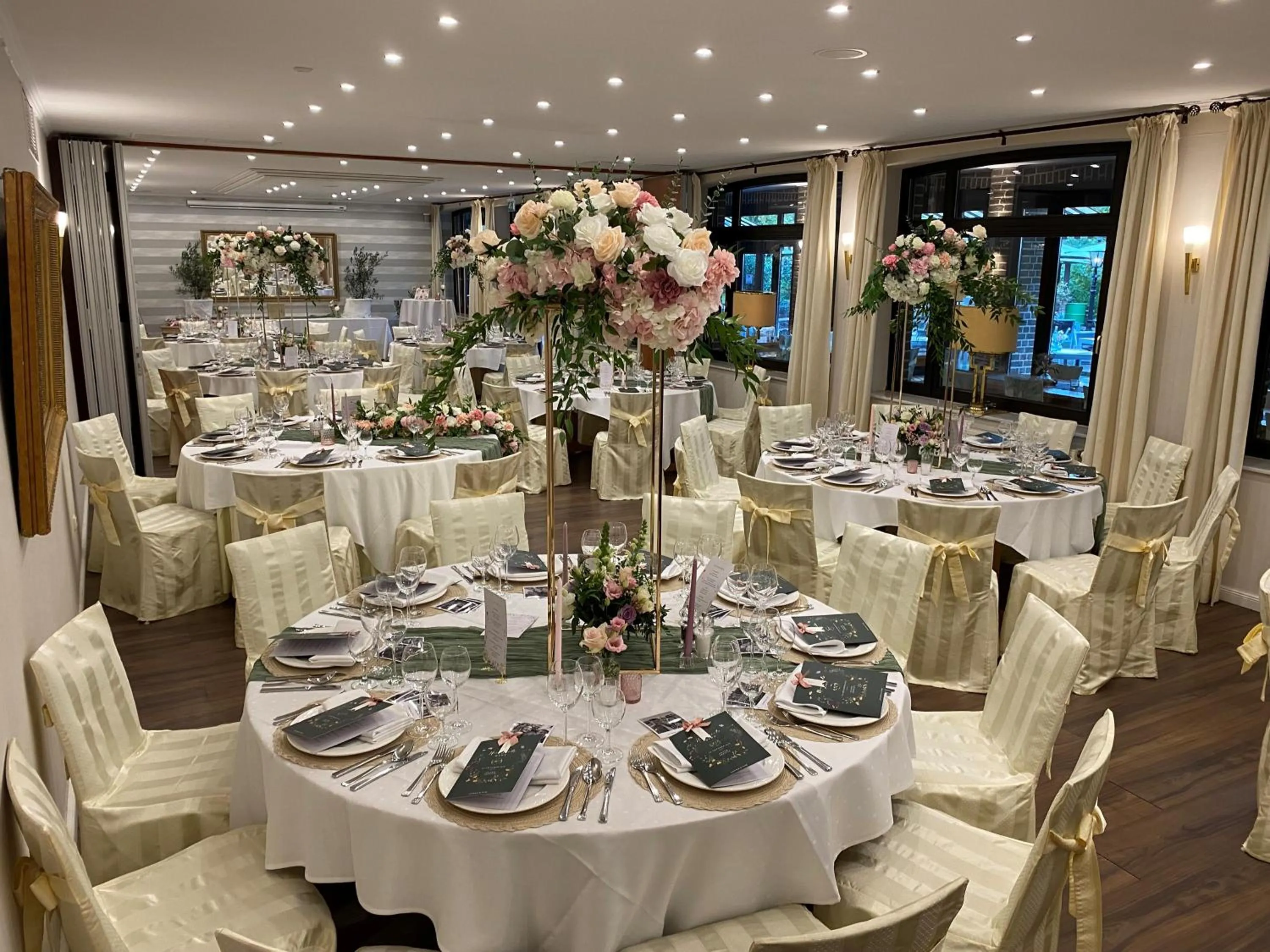 Banquet/Function facilities in Burg Wegberg Hotel & Eventlocation