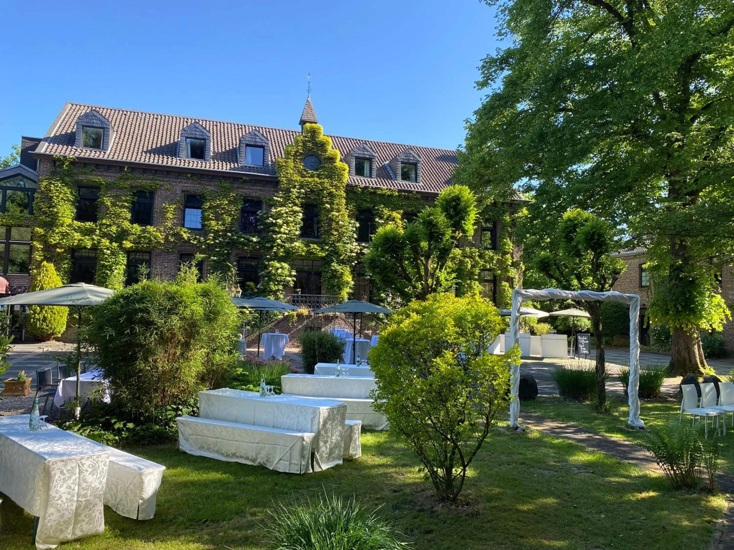 Banquet/Function facilities in Burg Wegberg Hotel & Eventlocation