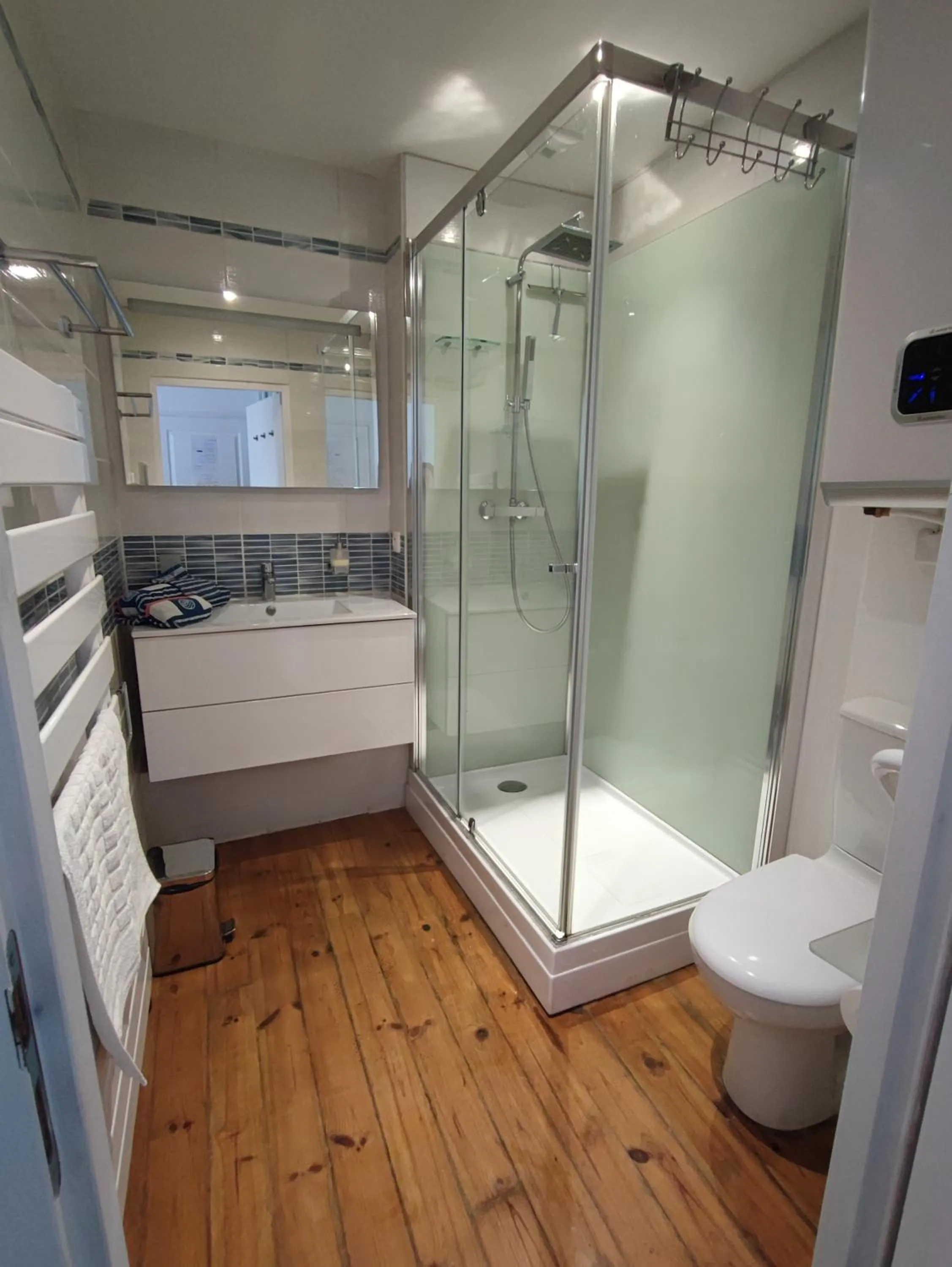 Bathroom in Ty Beg ar Grapenn