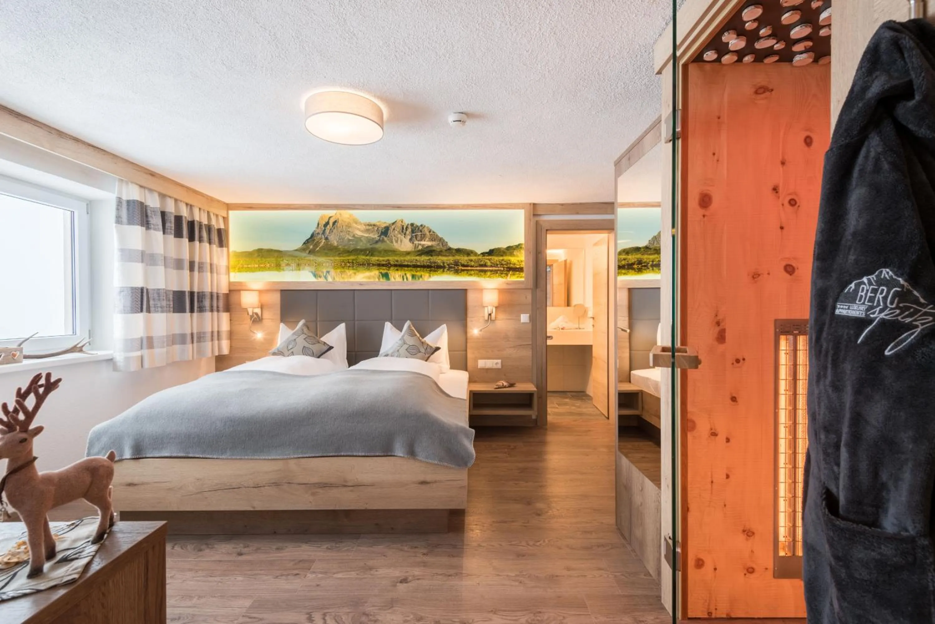 Bedroom, Bed in Bergspitz Luxury Appartement