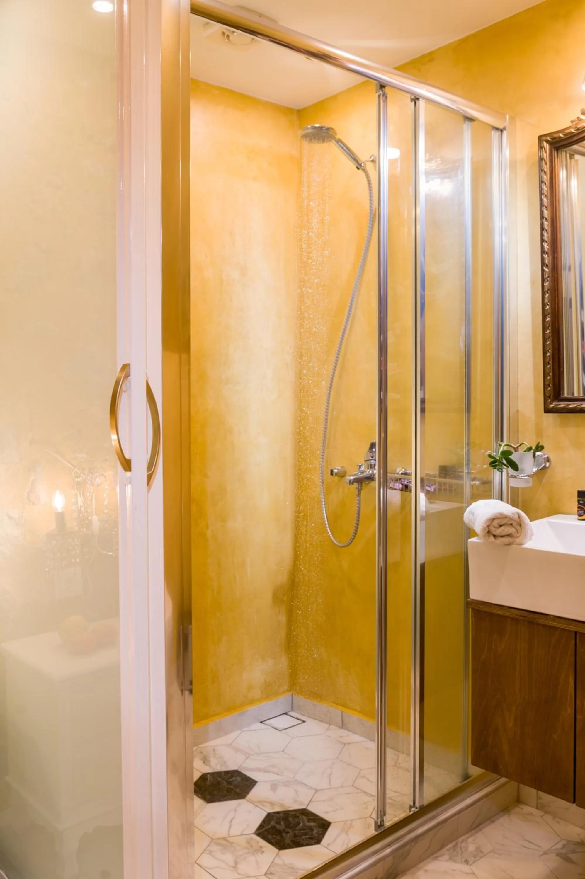 Shower in Hamam Suites Portou