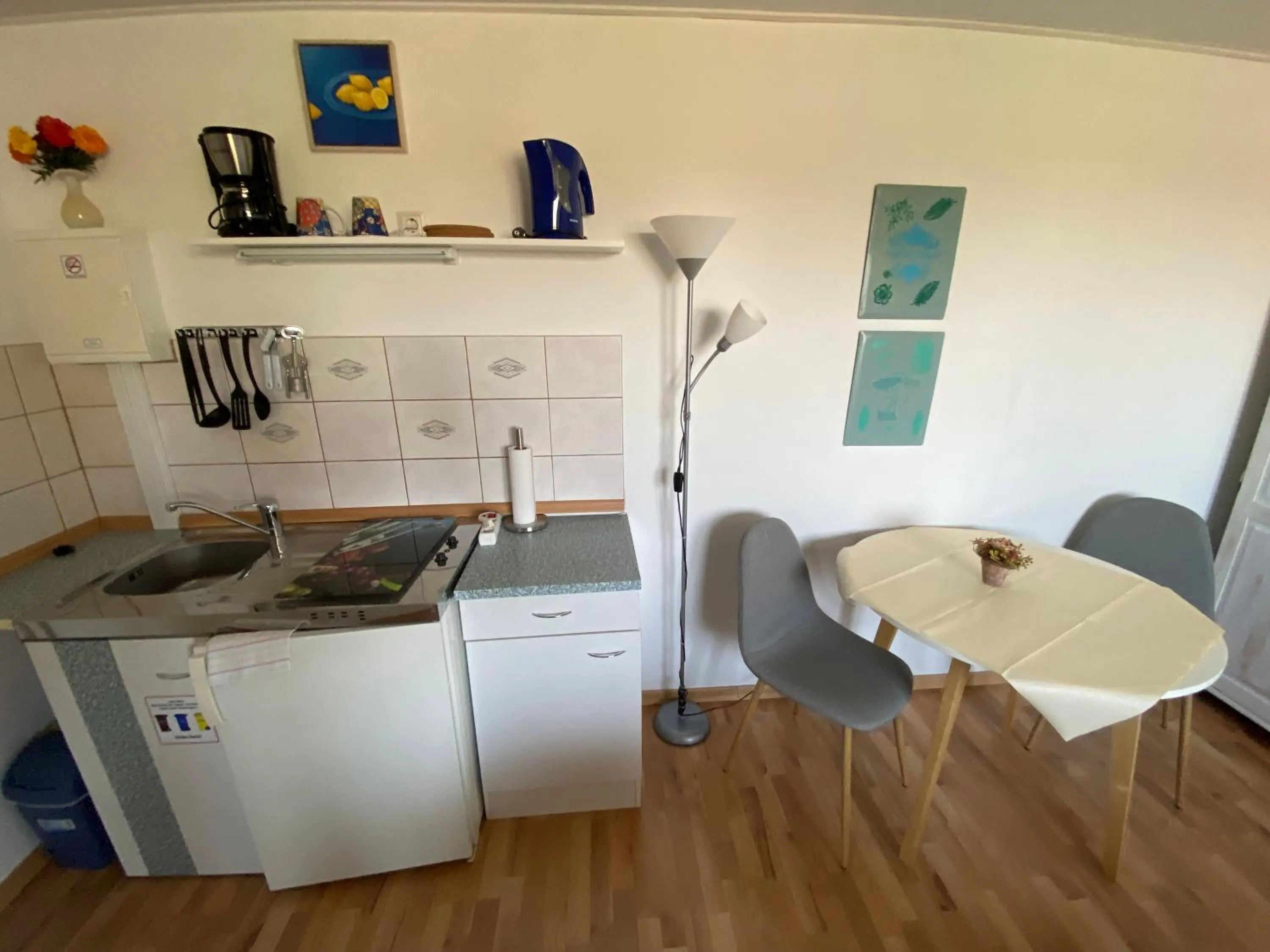 Photo of the whole room in Aparthotel " Zur Müritz"