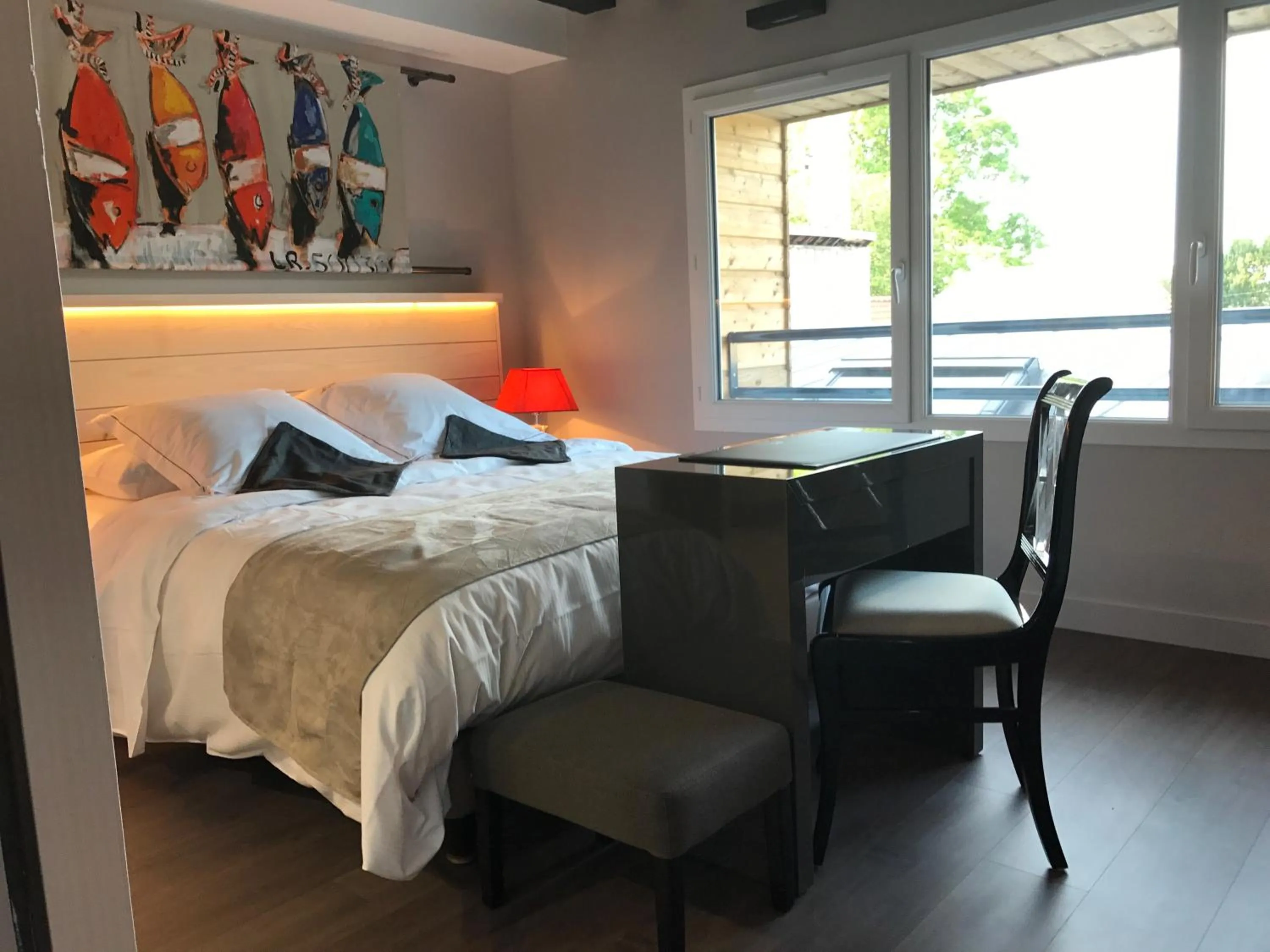 Bed in LOGIS Hotel-Restaurant Le Relais d'Aligre