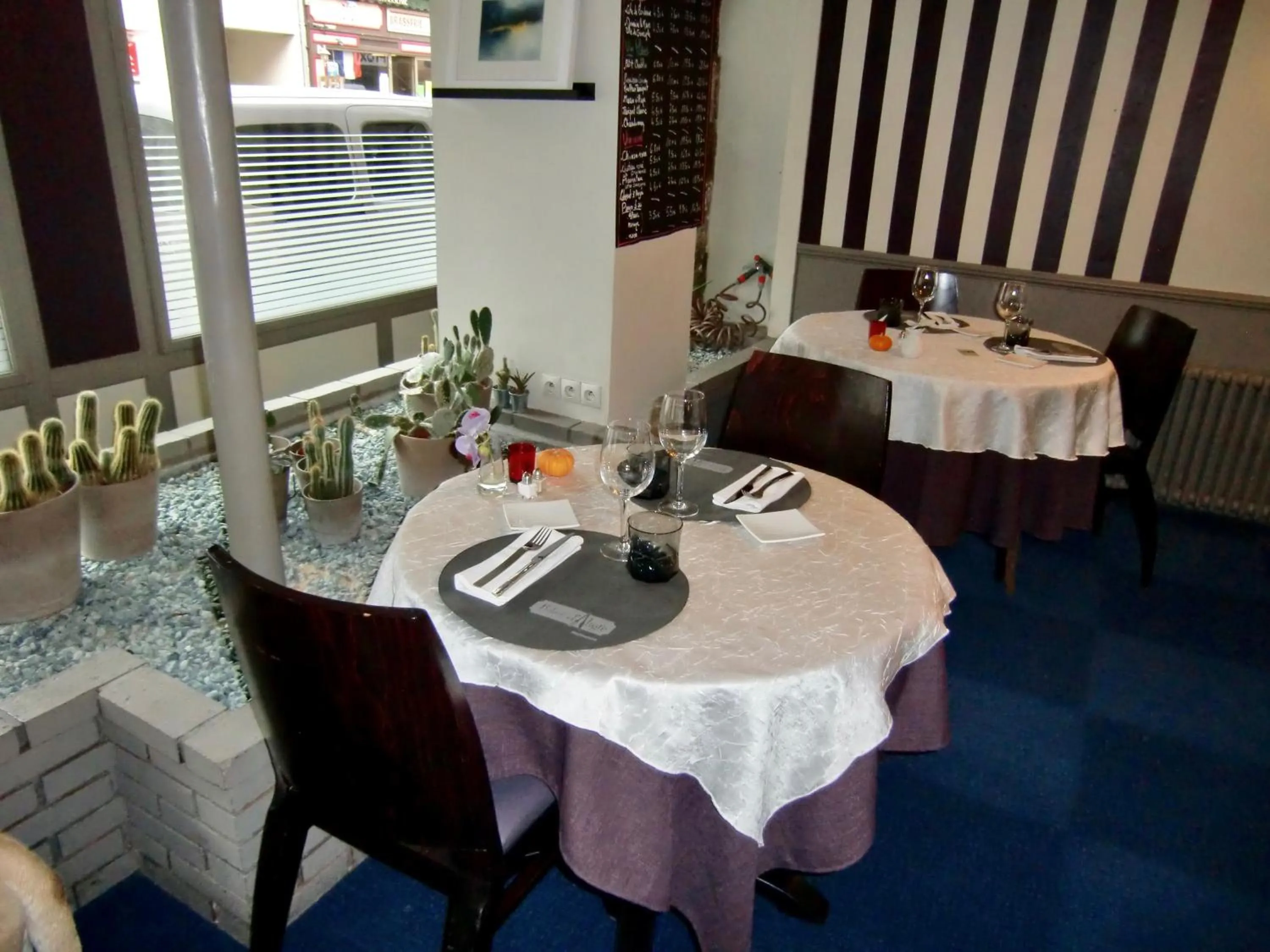 LOGIS Hotel-Restaurant Le Relais d'Aligre