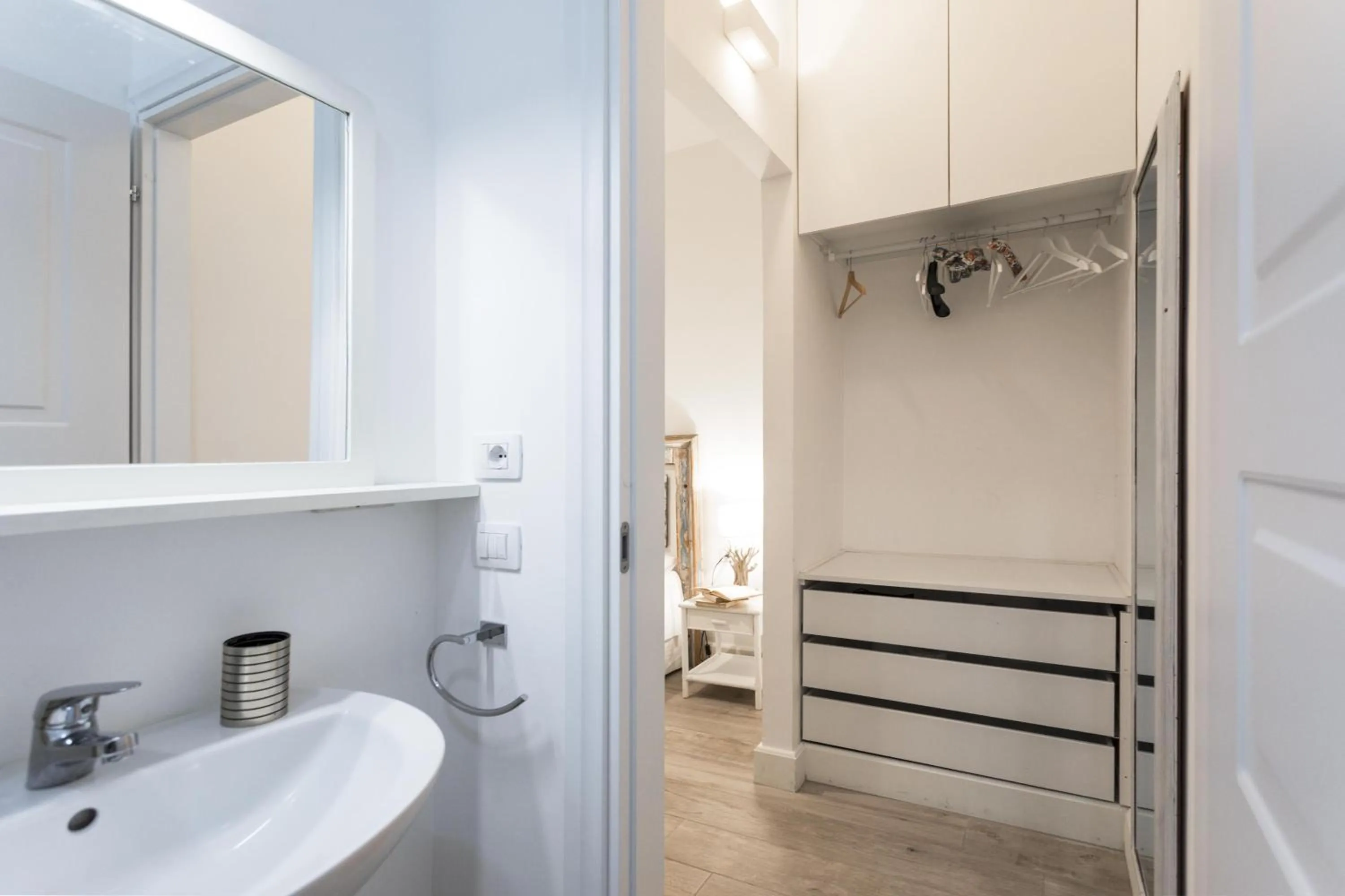 Bathroom in Gallipoli West Coast