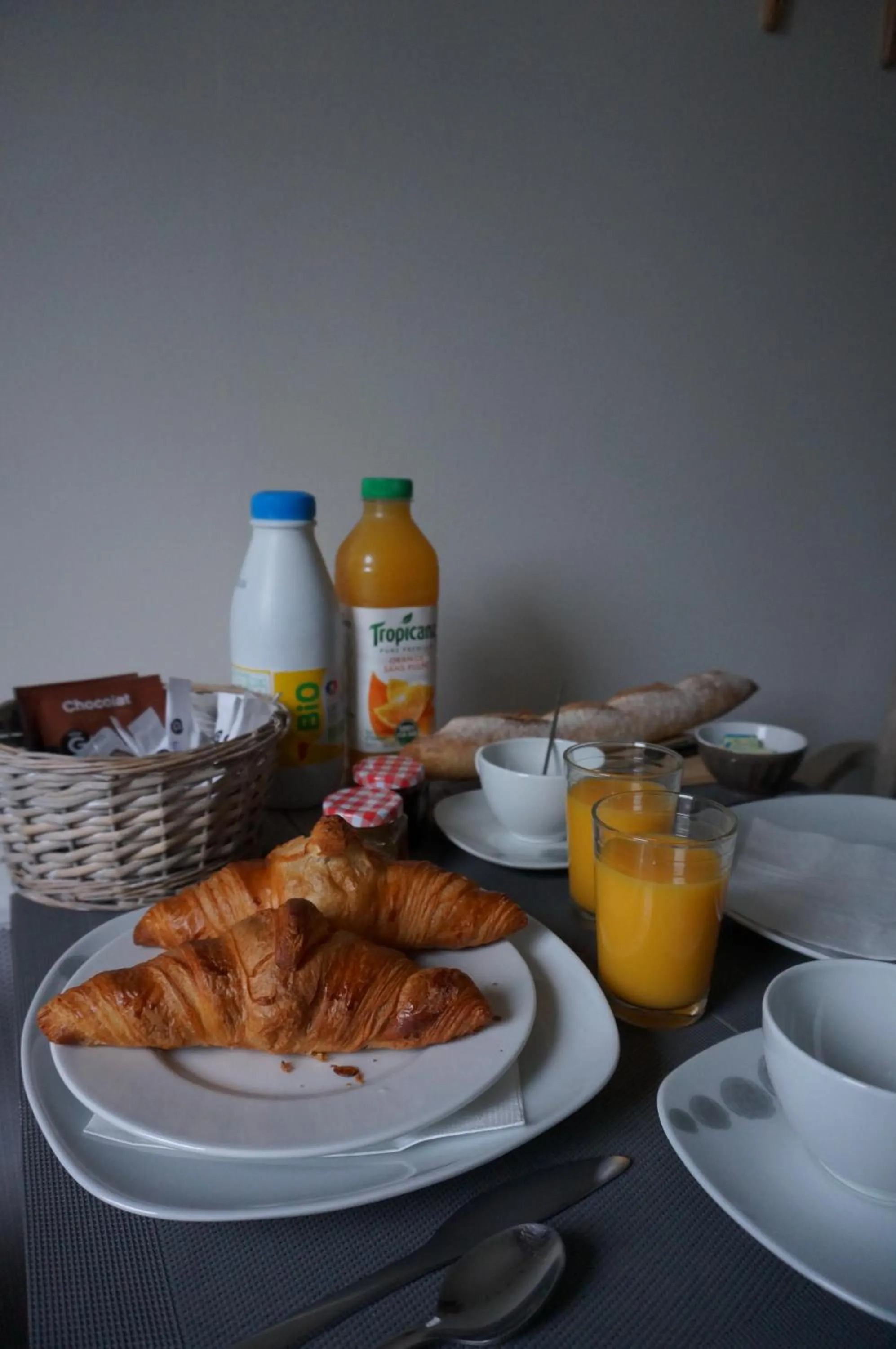 Continental breakfast in La Rogeraie Cap gris nez