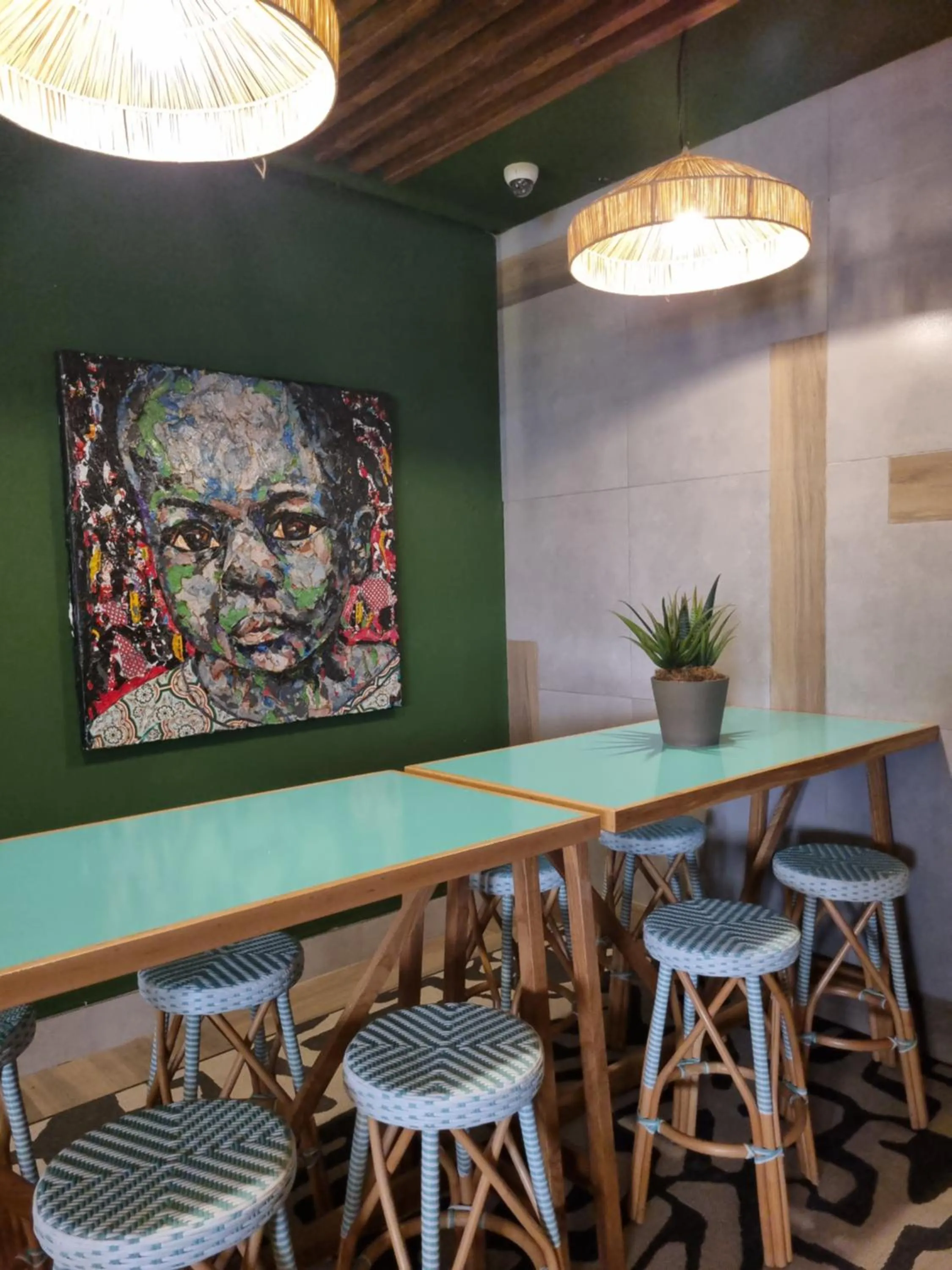 Lounge or bar in ONOMO Hotel Johannesburg Sandton