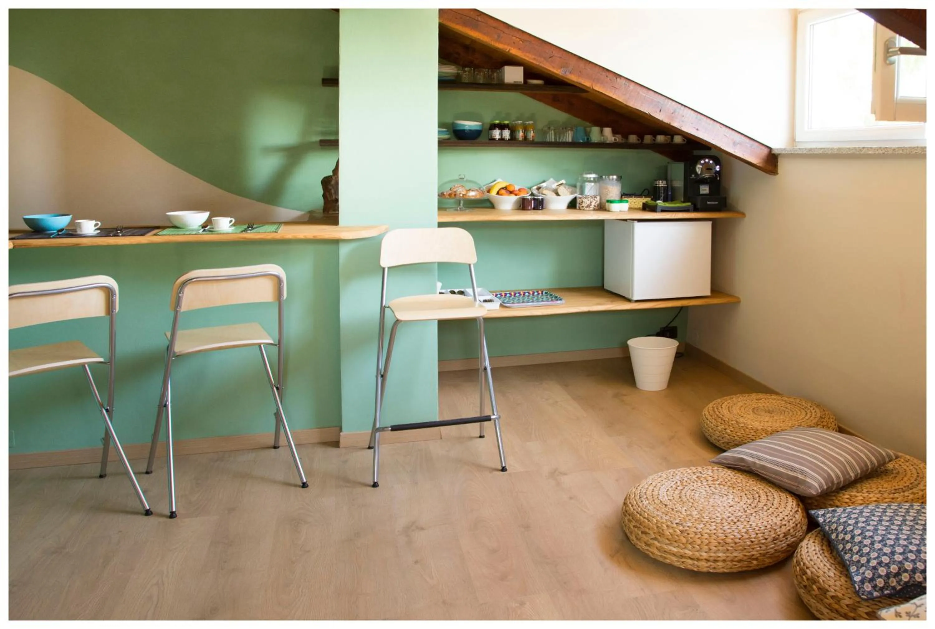 Communal lounge/ TV room in B&B Casa Danoi