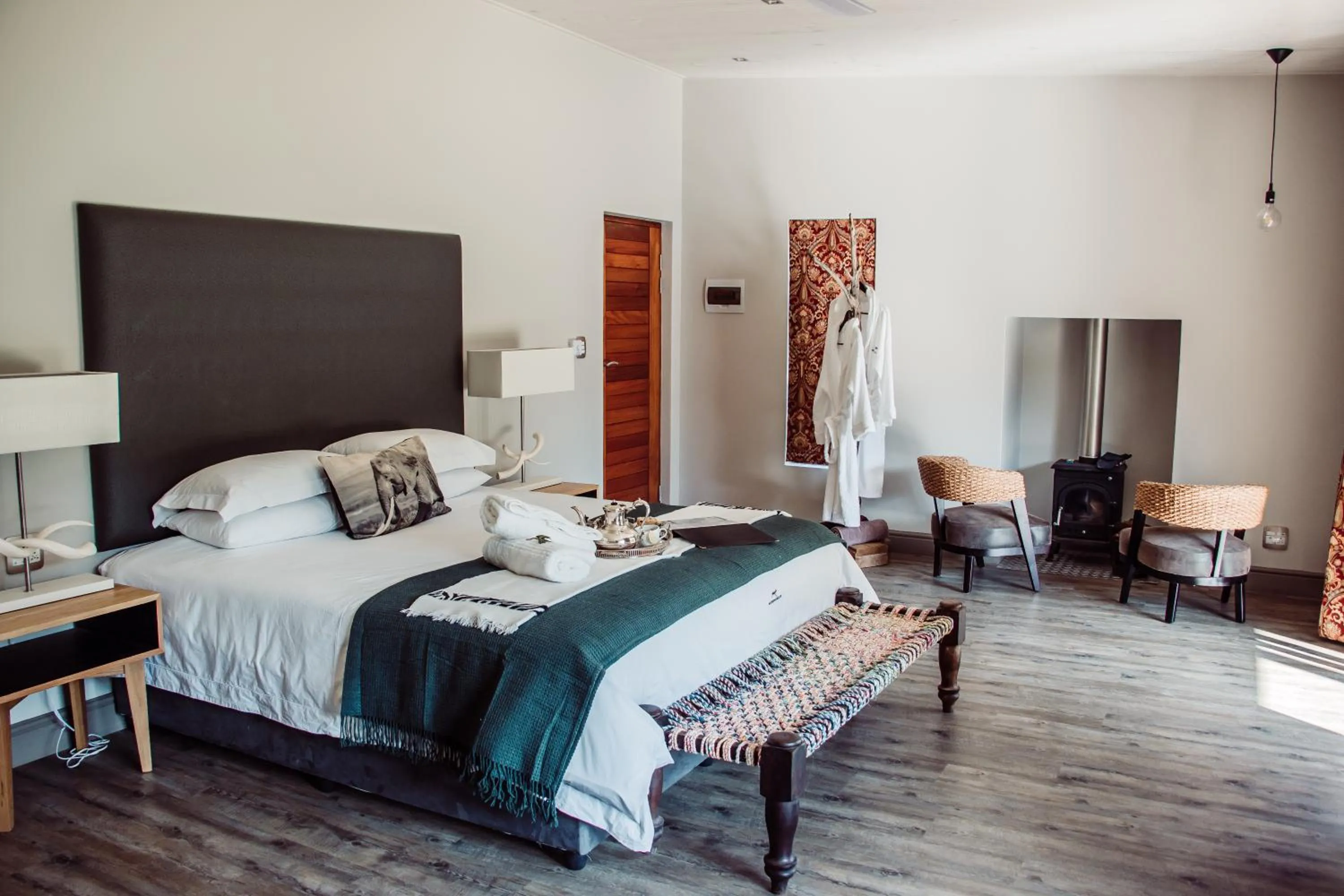 Bed in Wildehondekloof Game Lodge