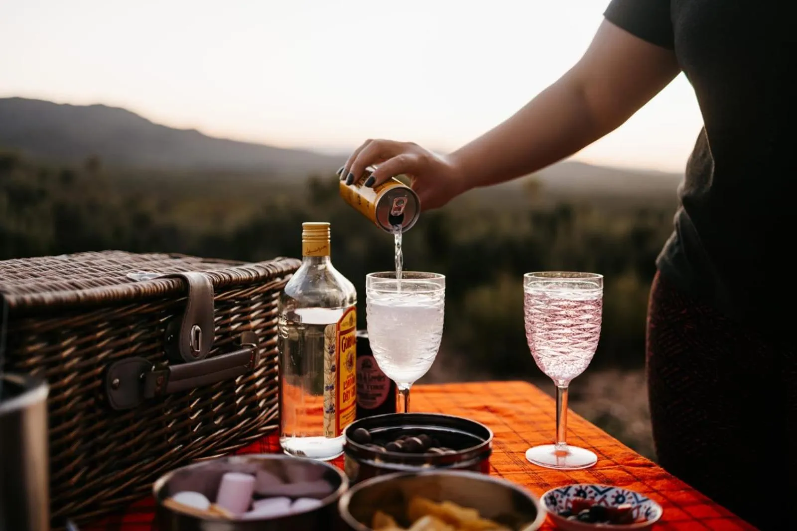 Hiking in Wildehondekloof Game Lodge