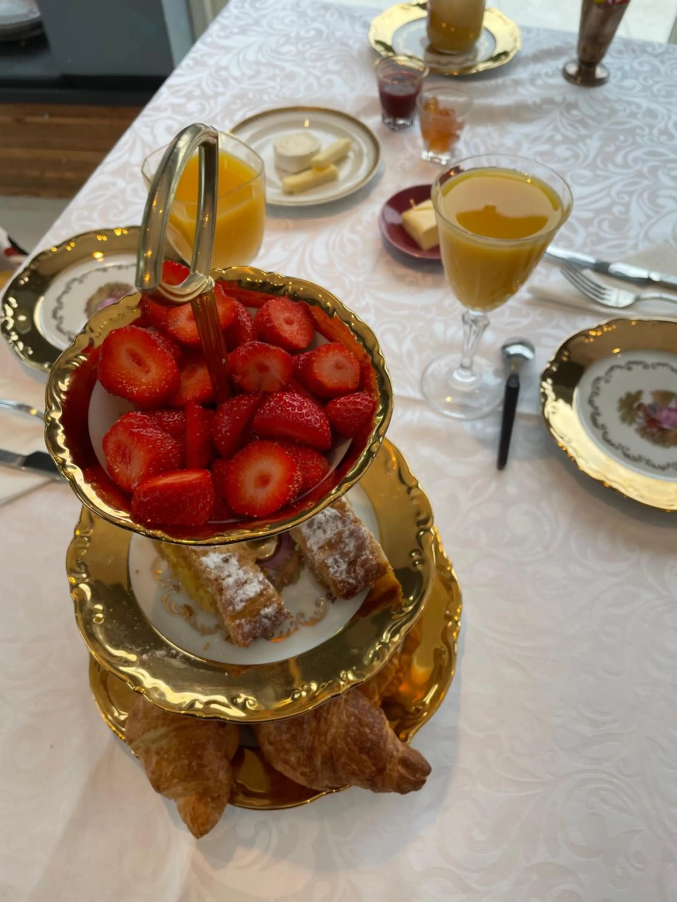 Summer in Le Jardin de LaCoste