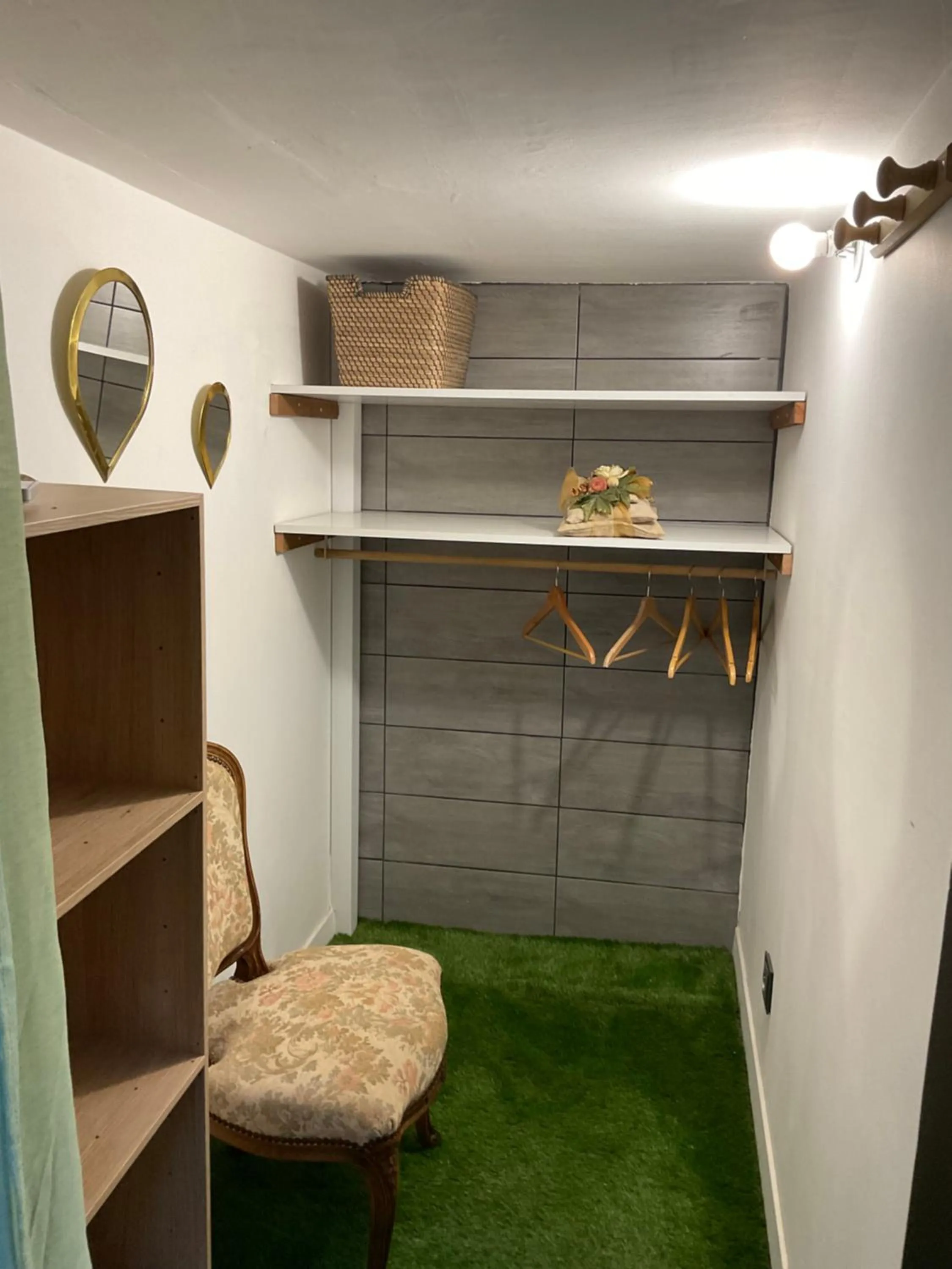 storage in Le Jardin de LaCoste