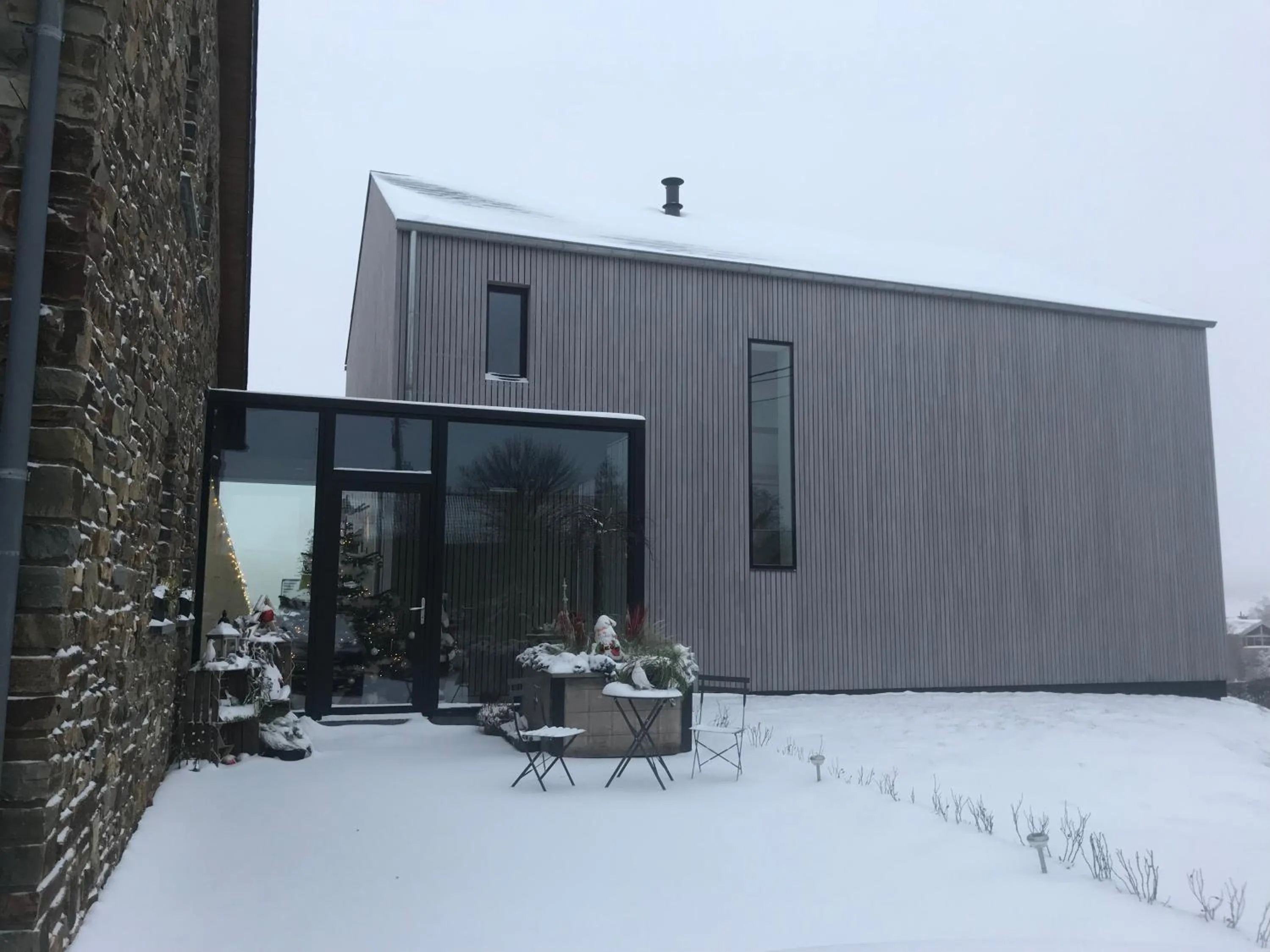 Property building in La Colombe