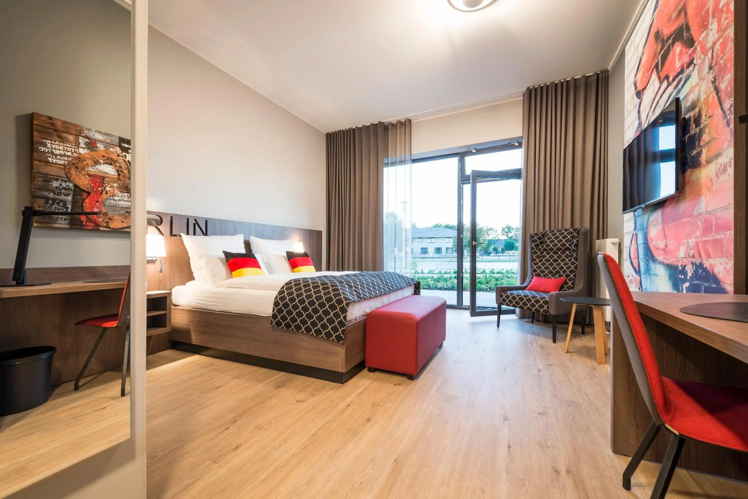 Photo of the whole room, Bed in Gästehaus der zvoove Akademie