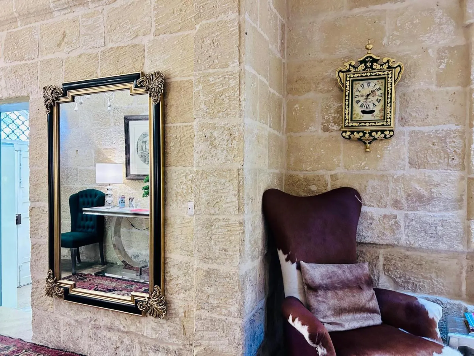 Lobby or reception in Casa Birmula Boutique Hotel