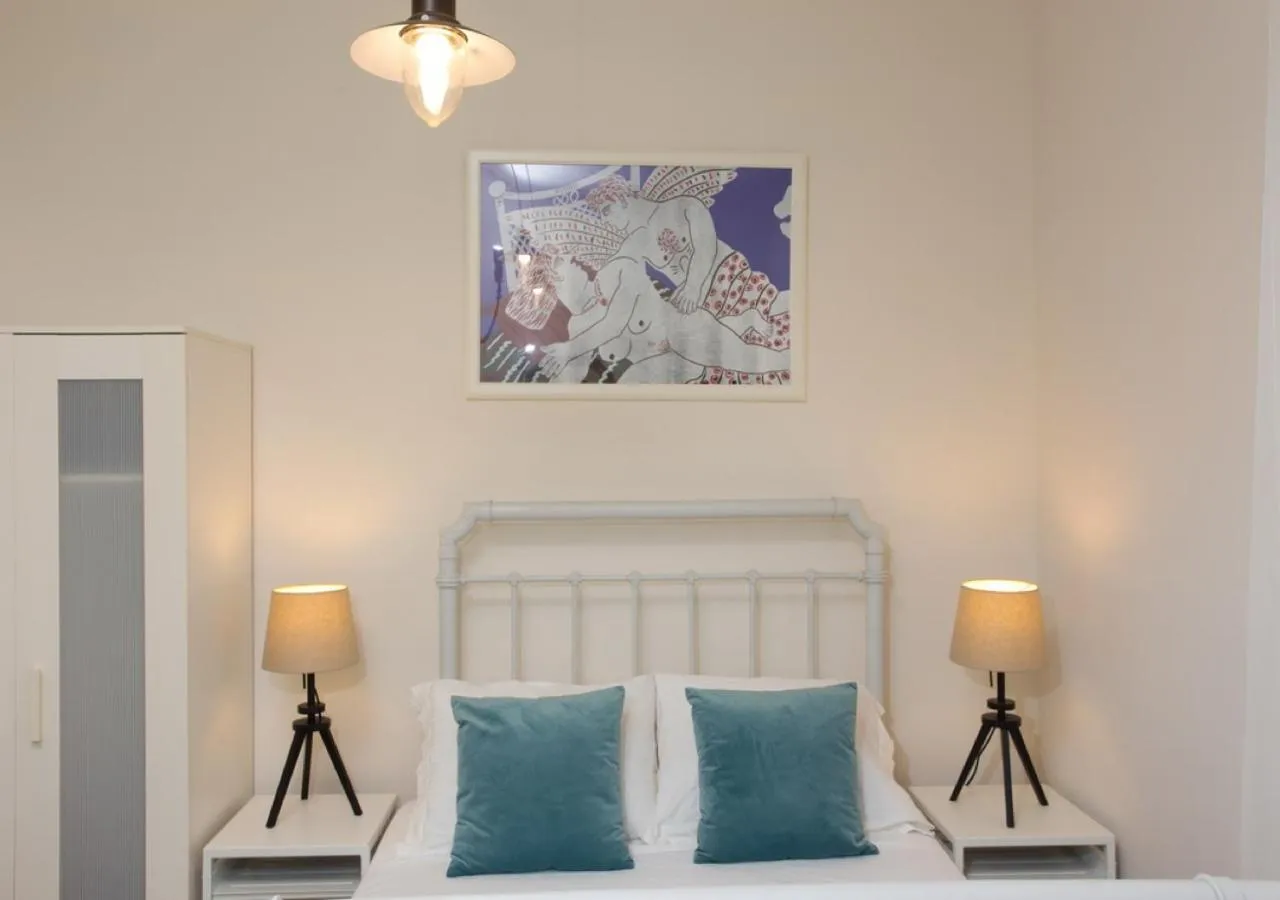 Bedroom in Shongas Inn