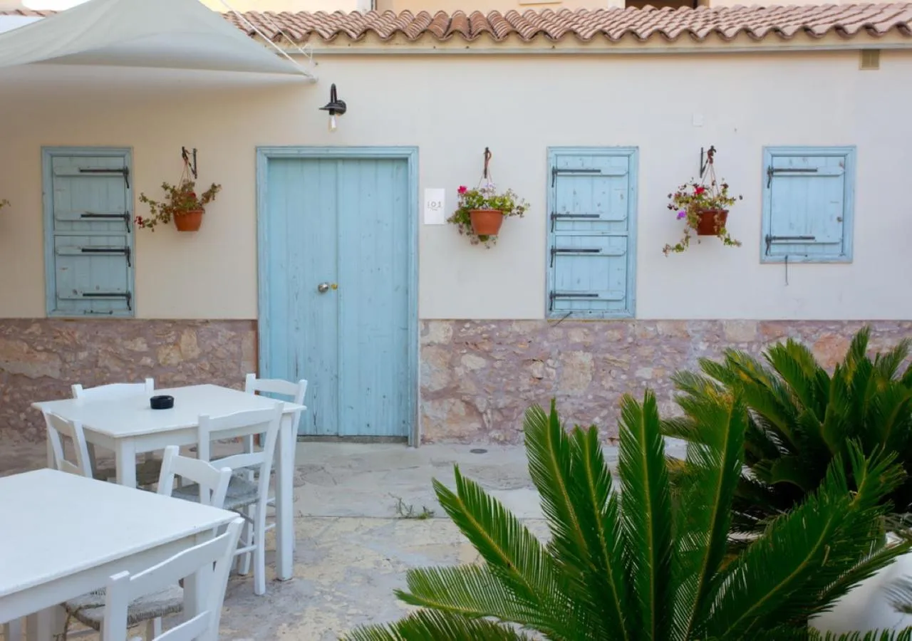 Balcony/Terrace in Shongas Inn