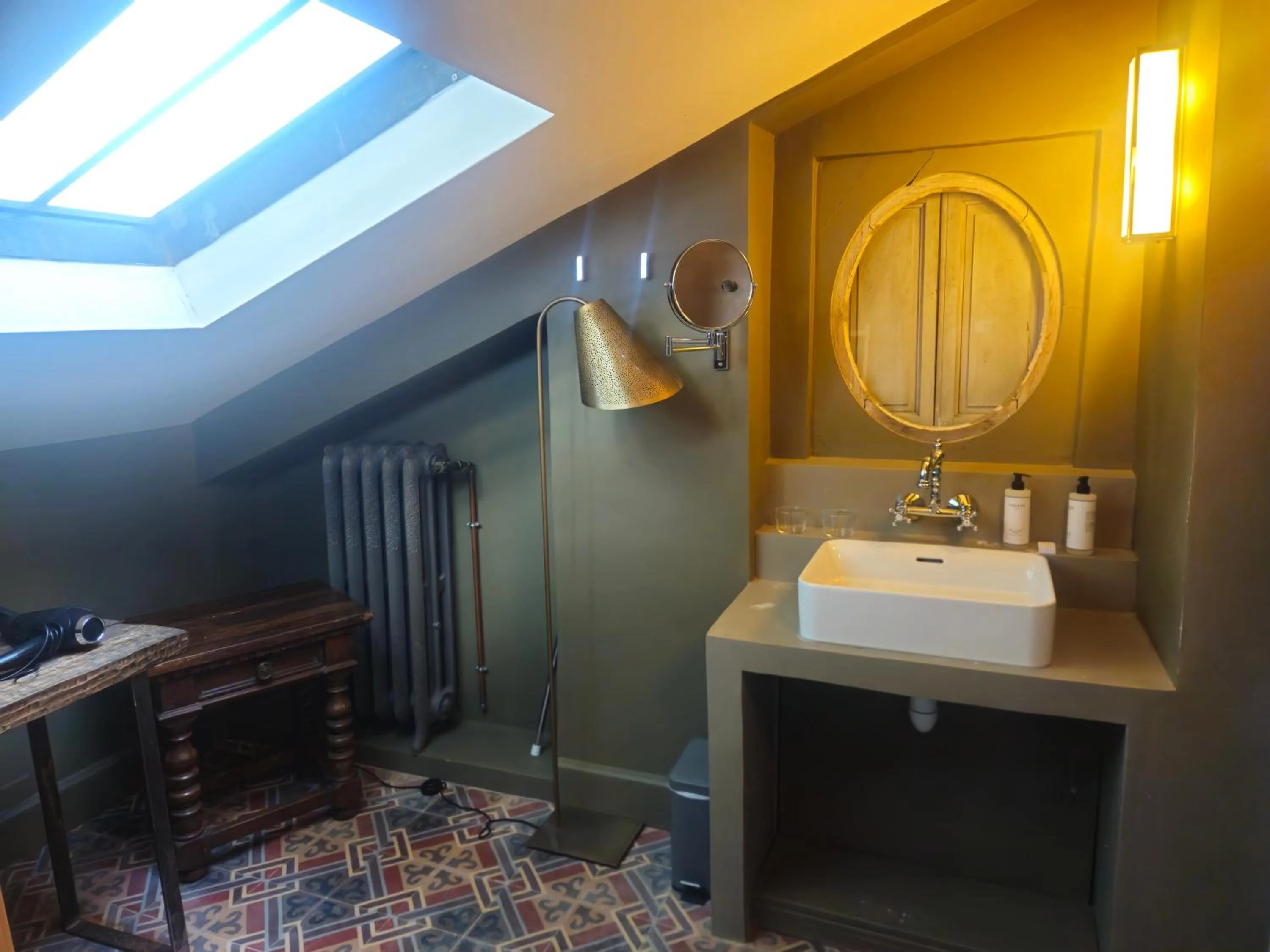 Bathroom in La Divine Comédie-Suites Deluxe