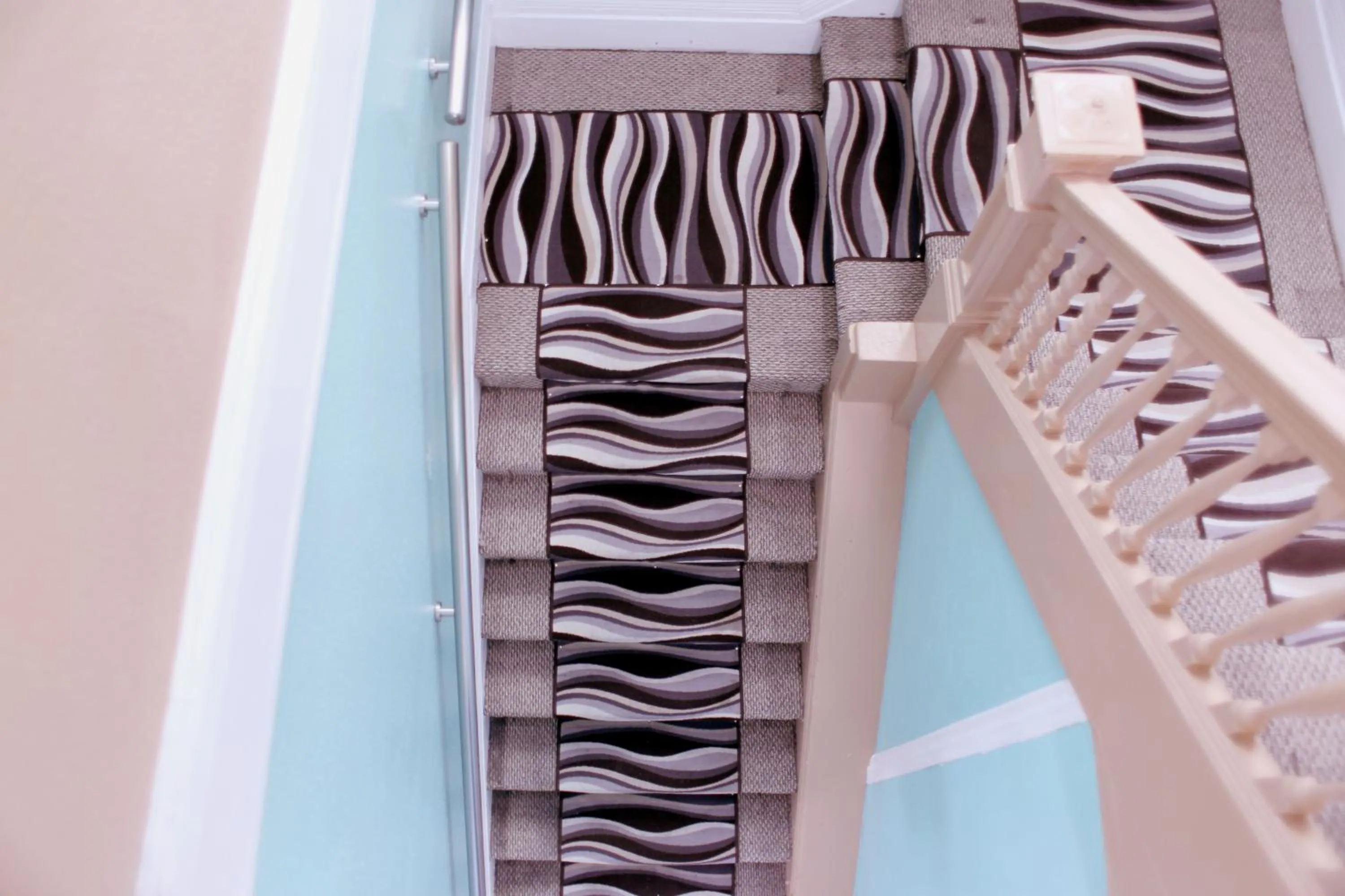 Decorative detail in Oak Hotel