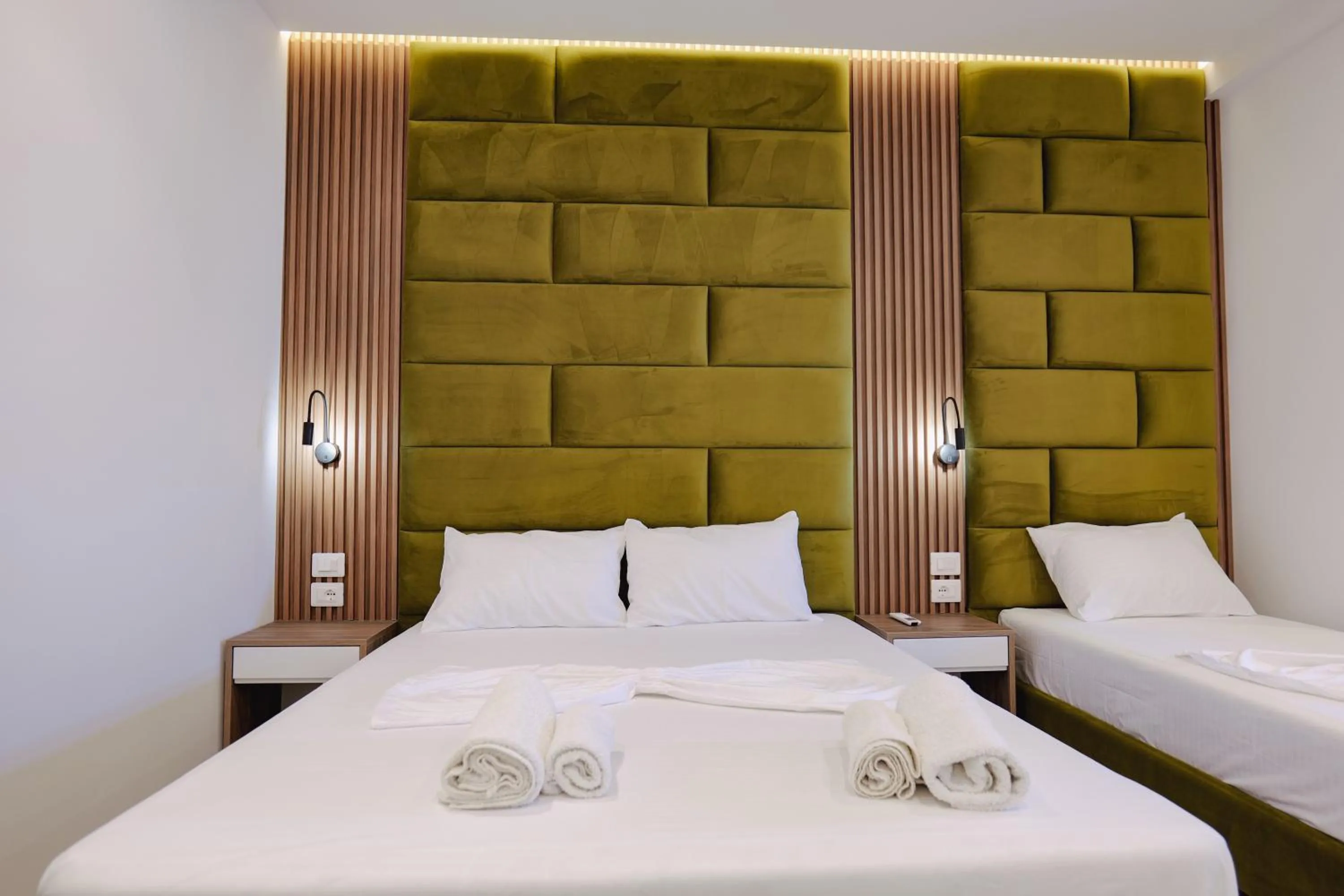 Bed in Vila Shpetimi