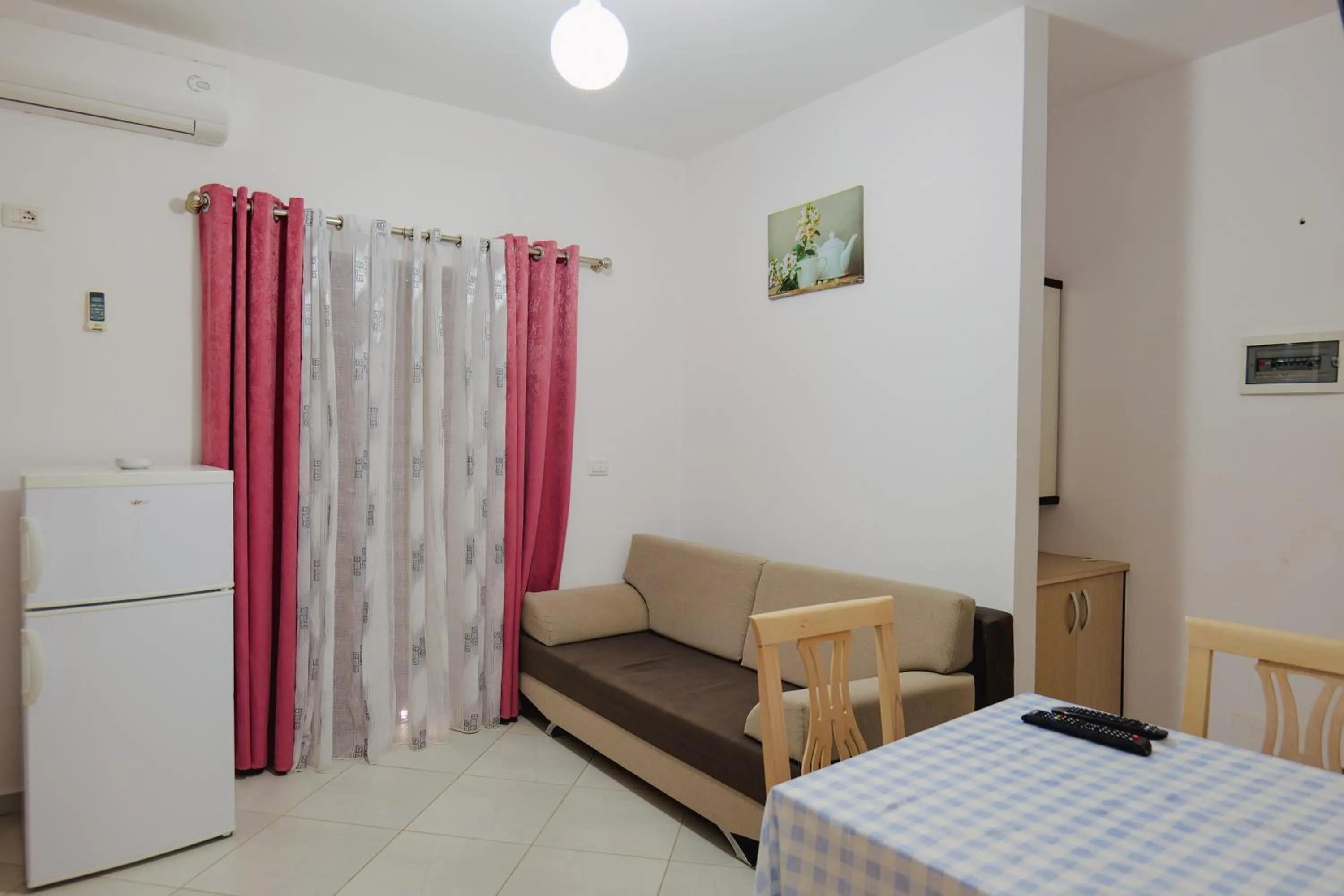 TV and multimedia, Bed in Vila Shpetimi